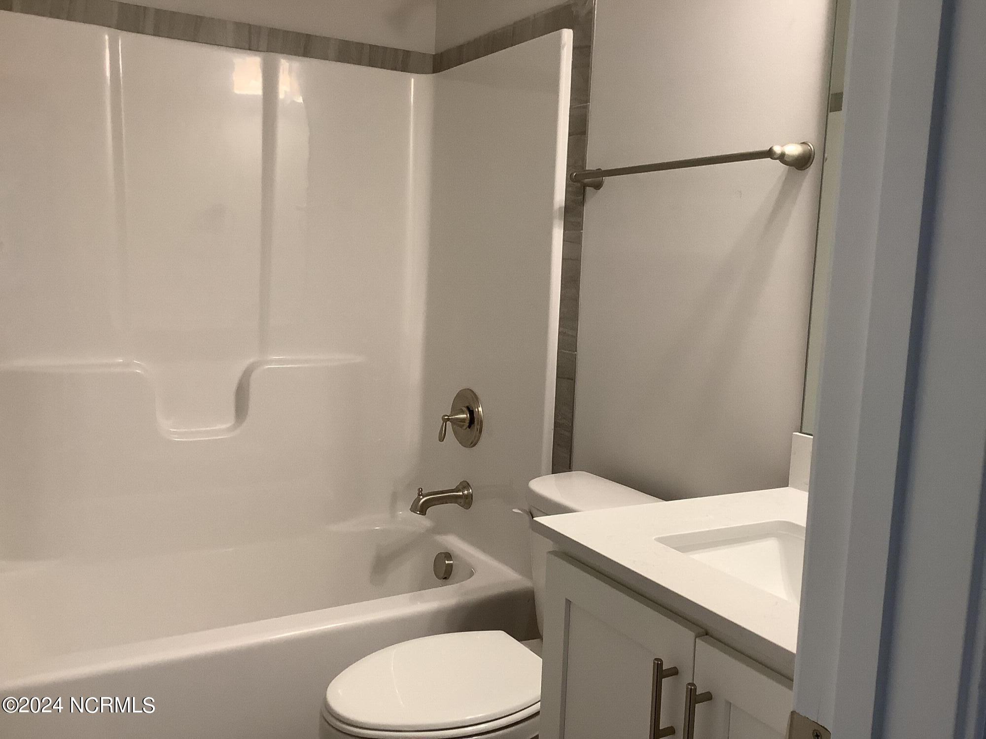 413 Piney Oak Drive Unit: 51