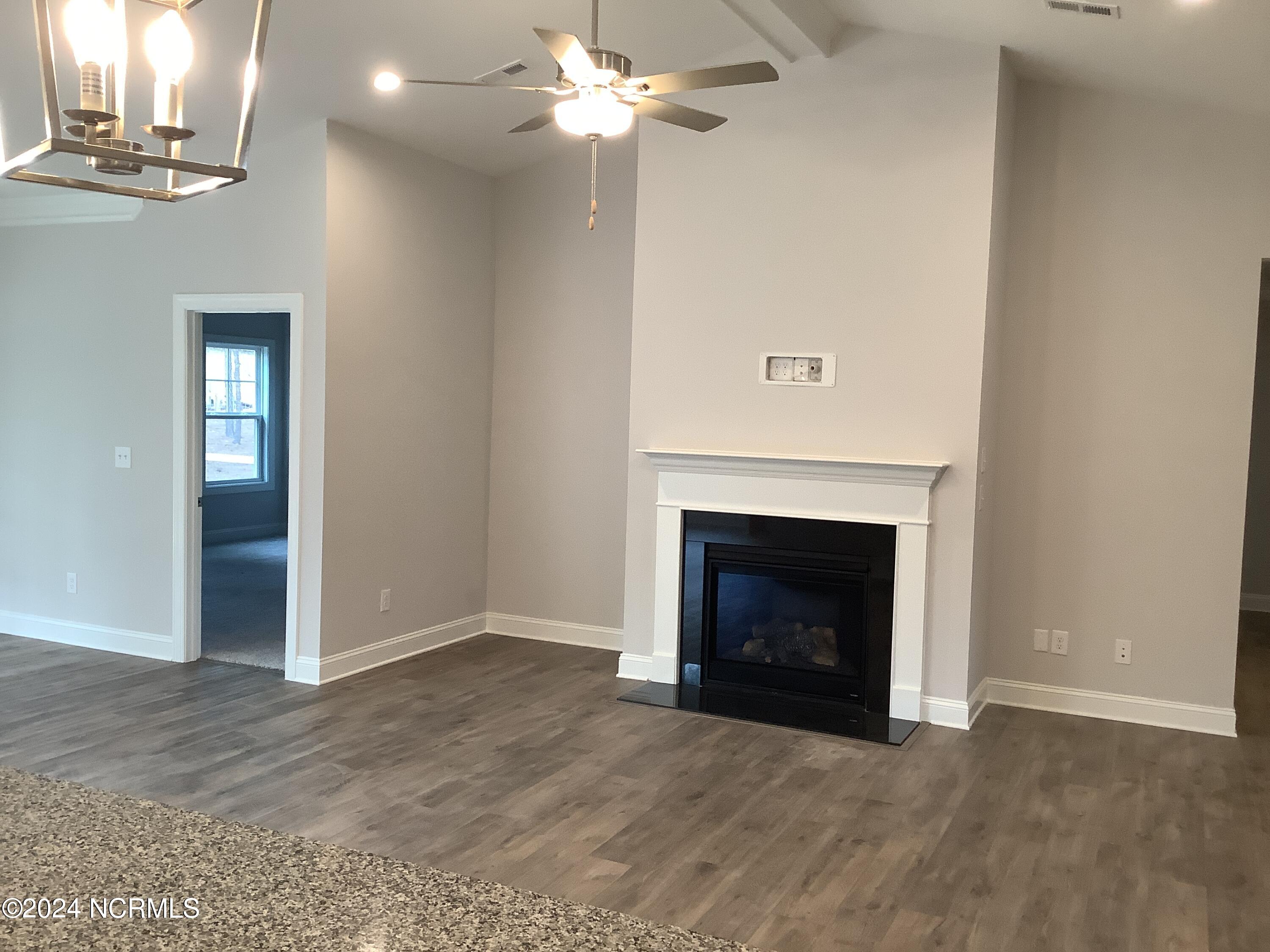 413 Piney Oak Drive Unit: 51