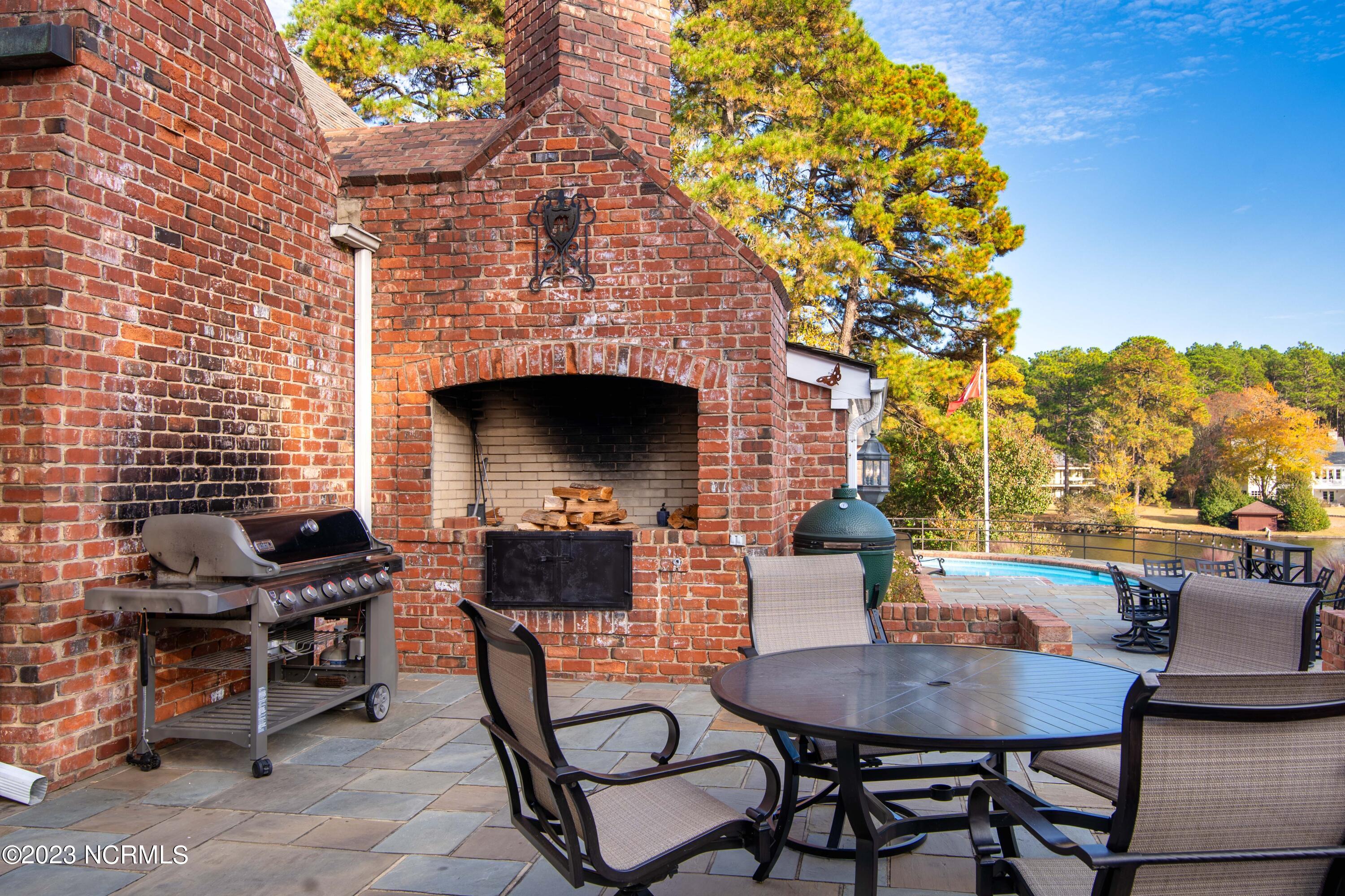 65 Southern Hills Place