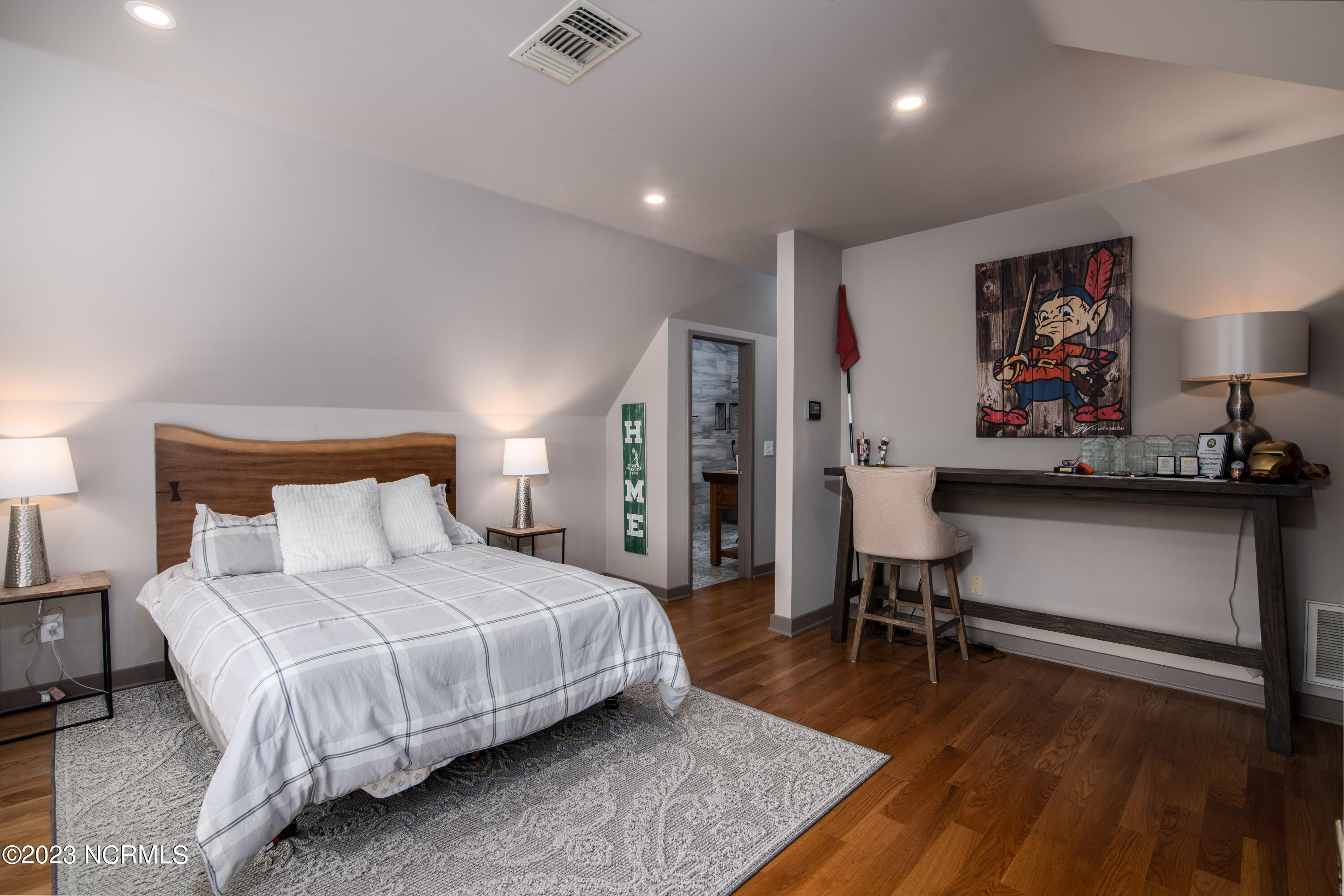 65 Southern Hills Place