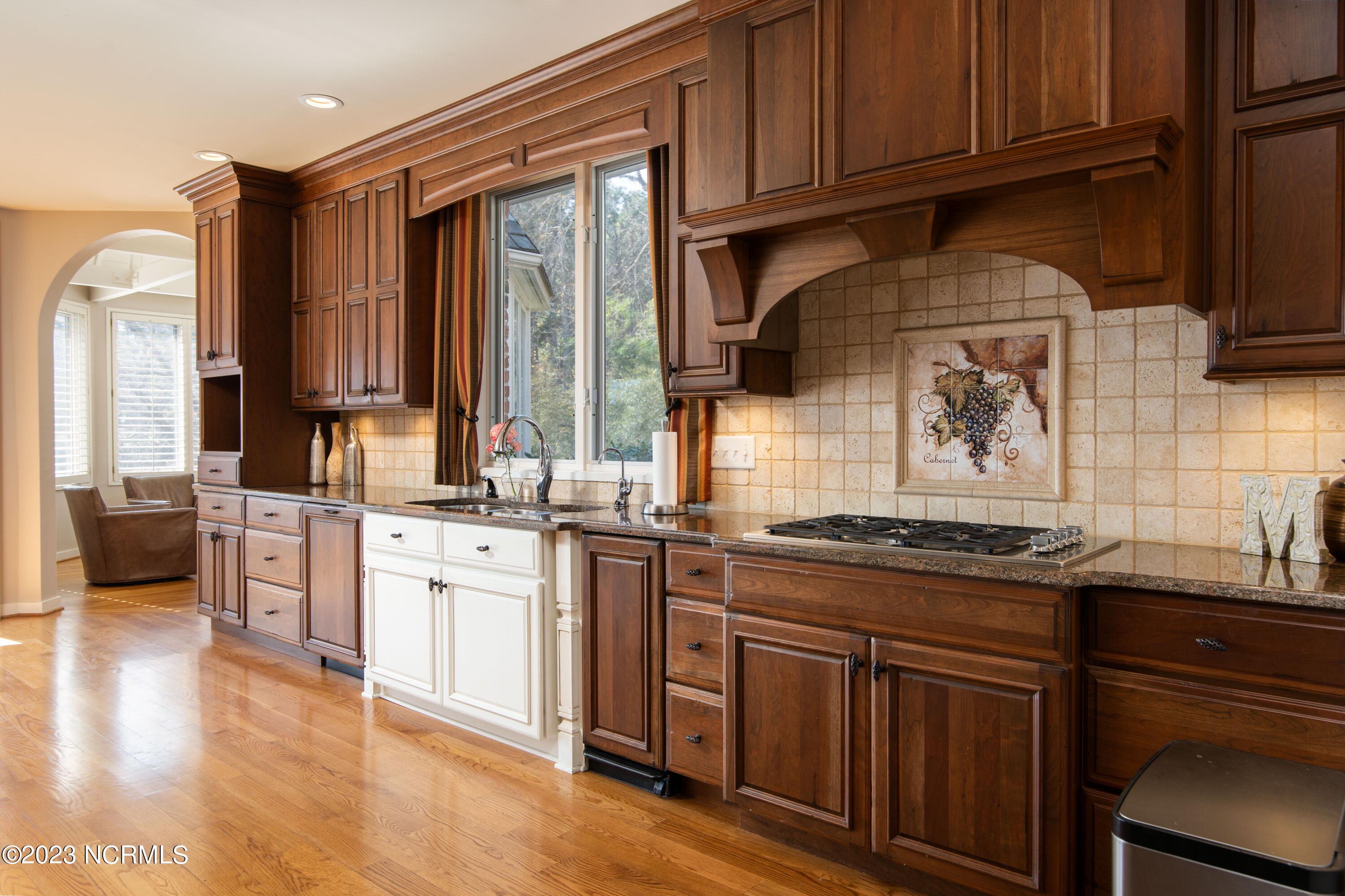 65 Southern Hills Place