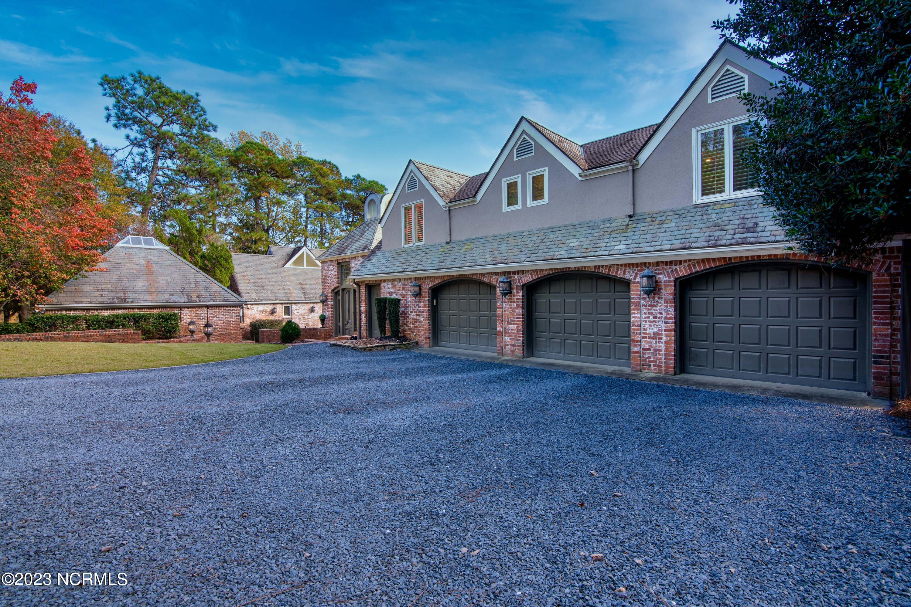 65 Southern Hills Place