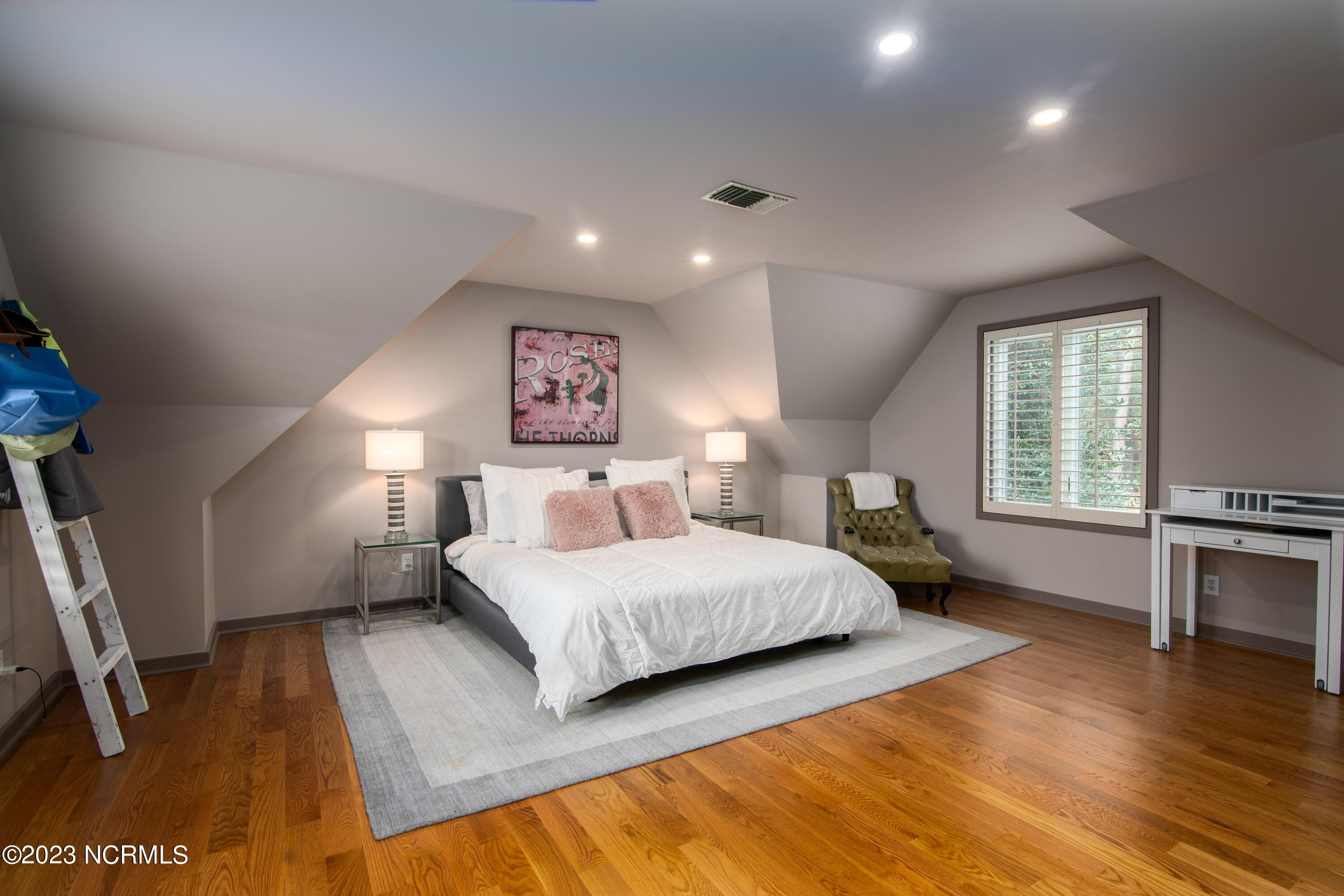 65 Southern Hills Place