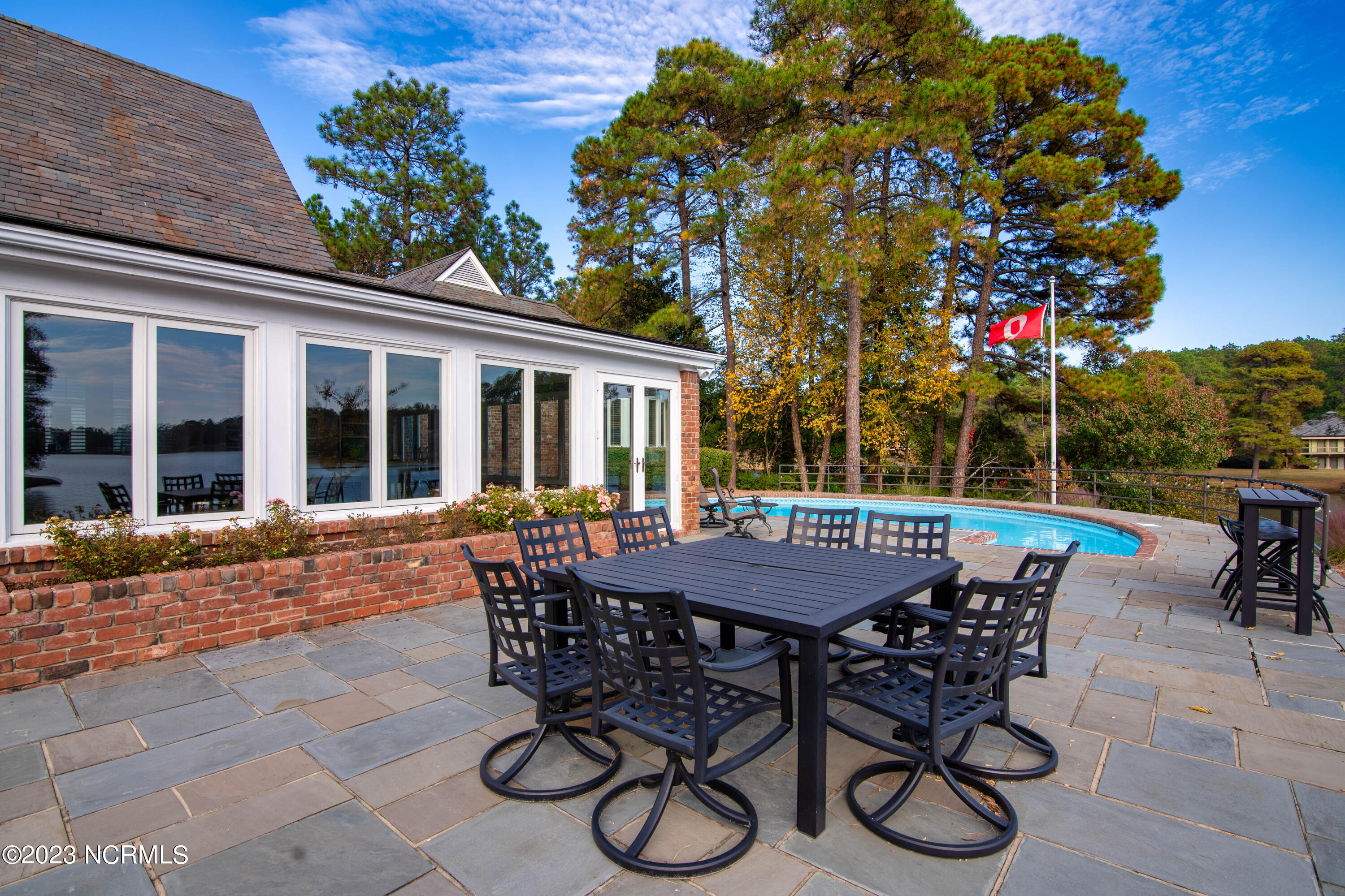 65 Southern Hills Place