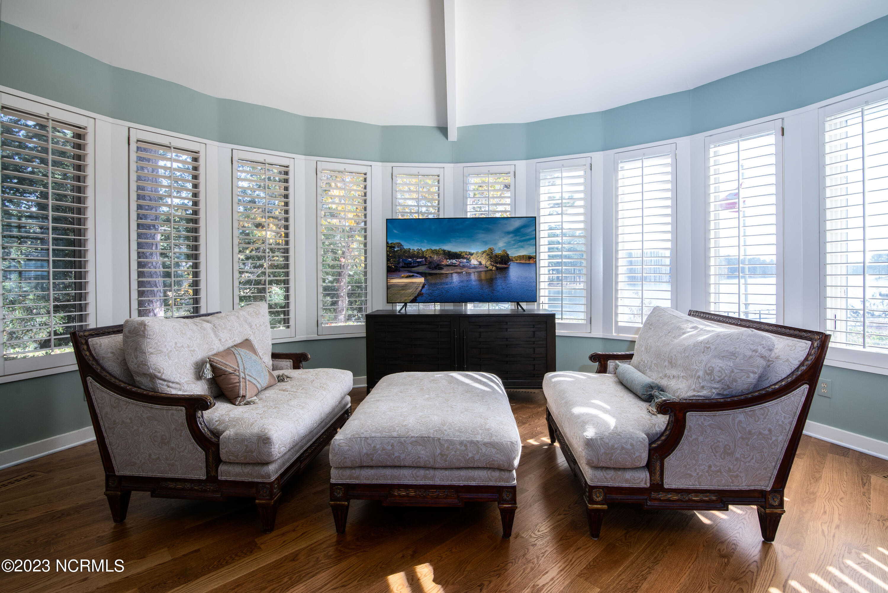 65 Southern Hills Place