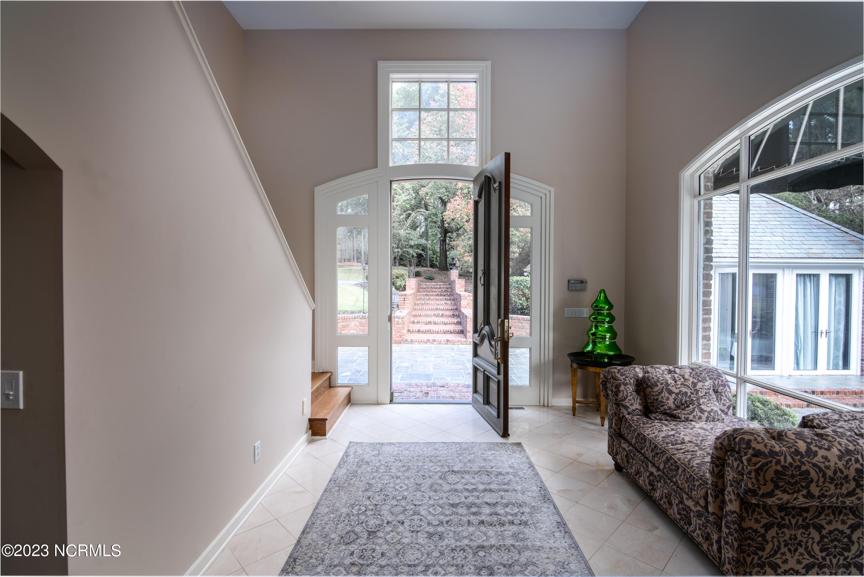 65 Southern Hills Place