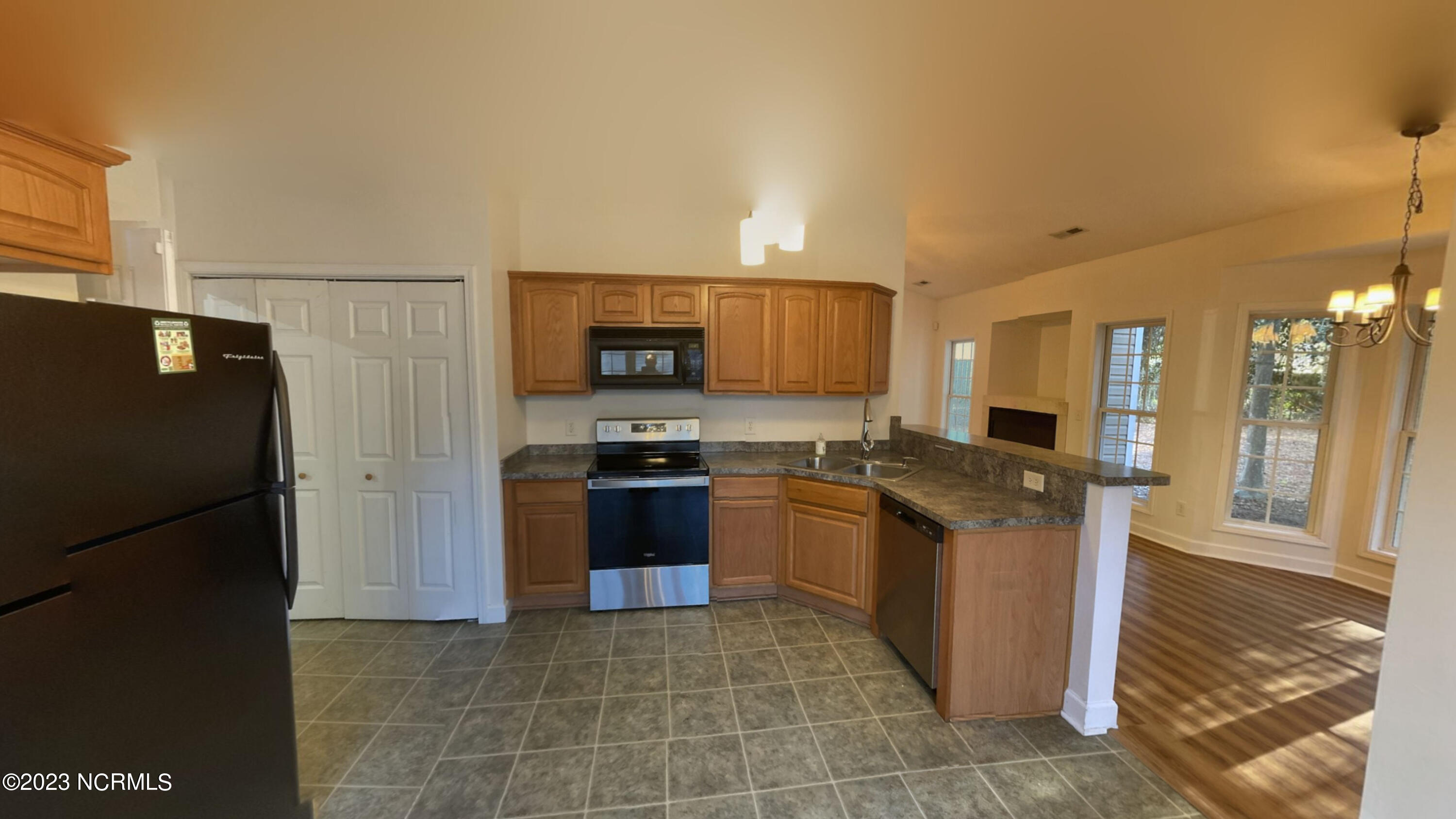 140 E Delaware Avenue