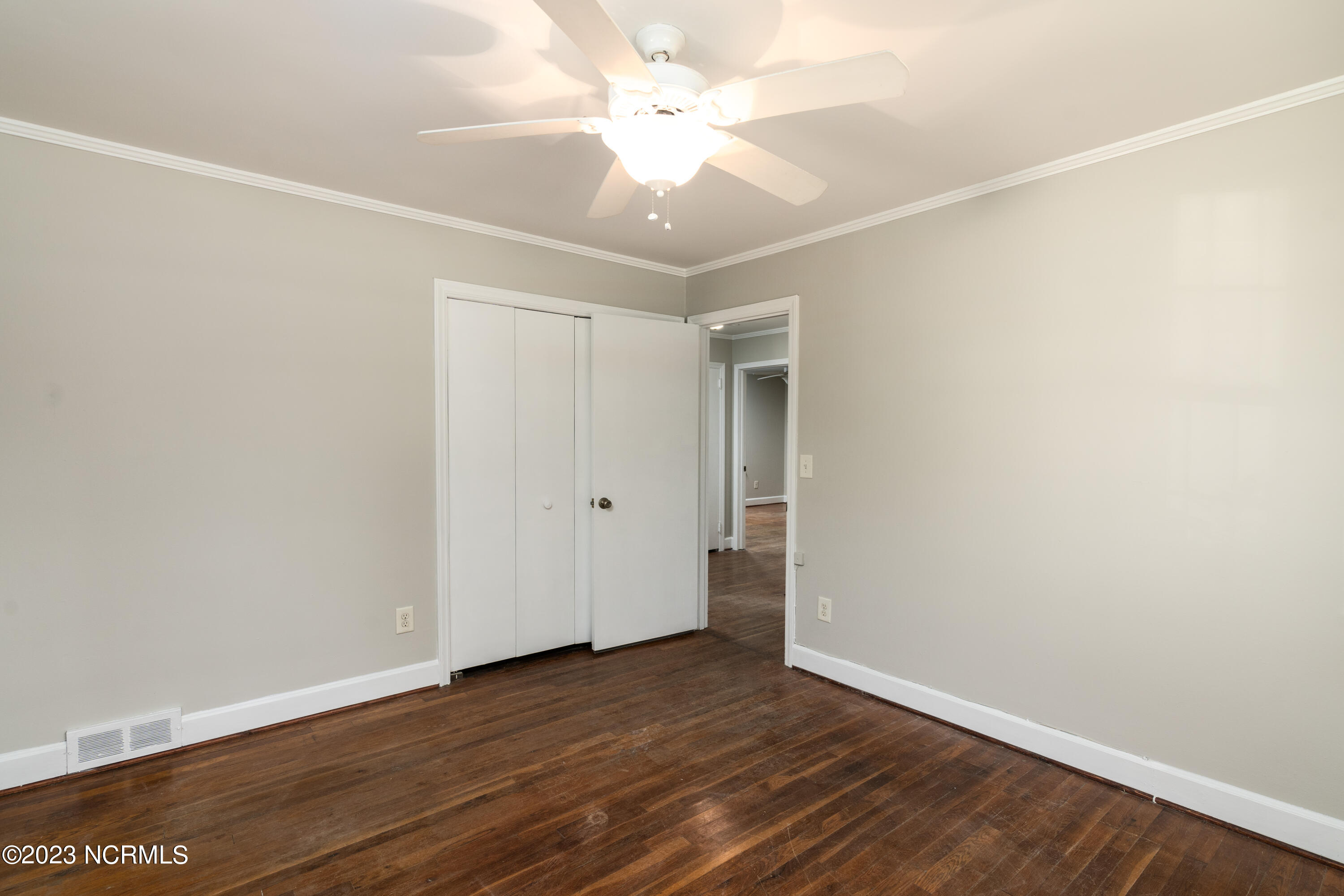 415 E Indiana Avenue