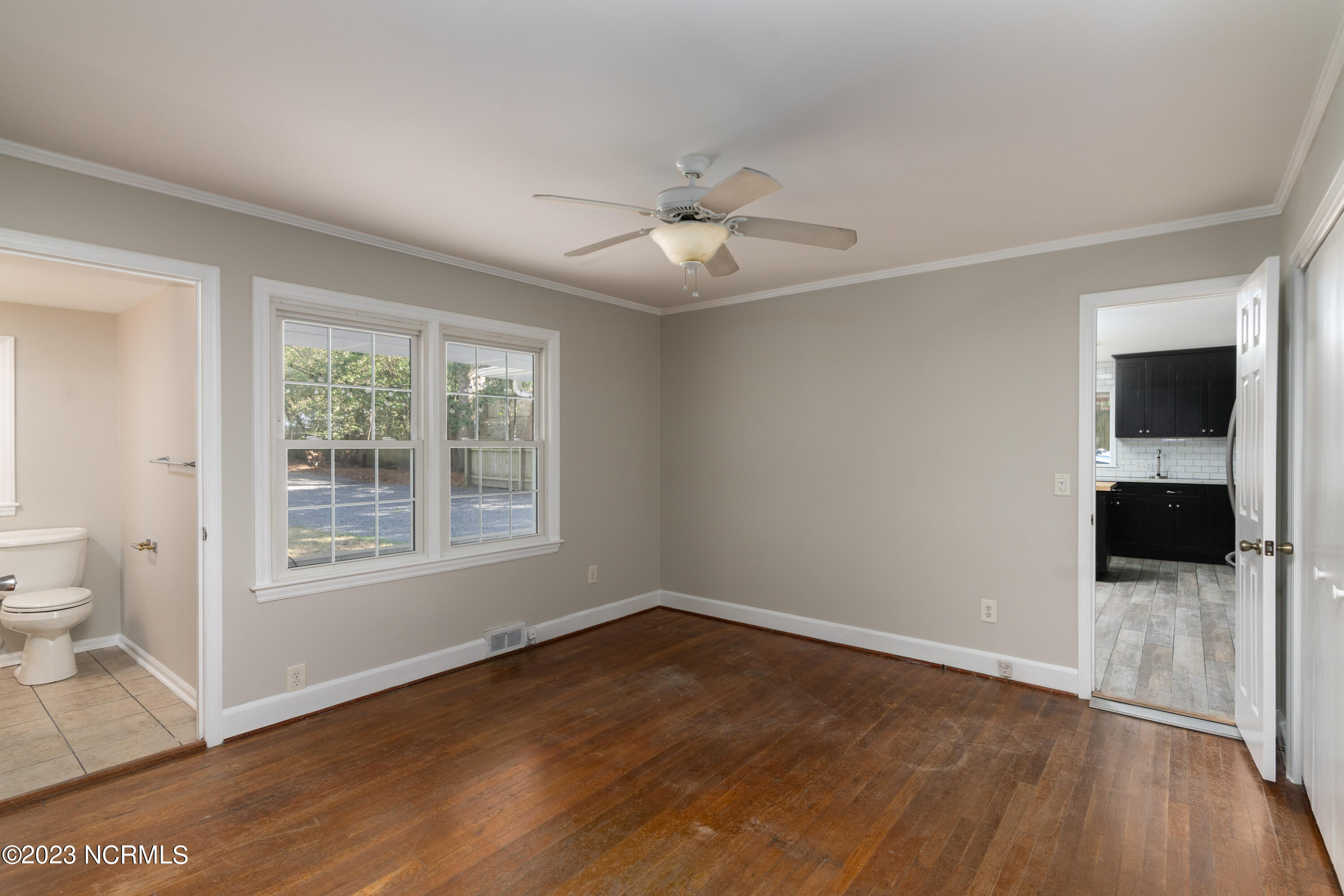 415 E Indiana Avenue