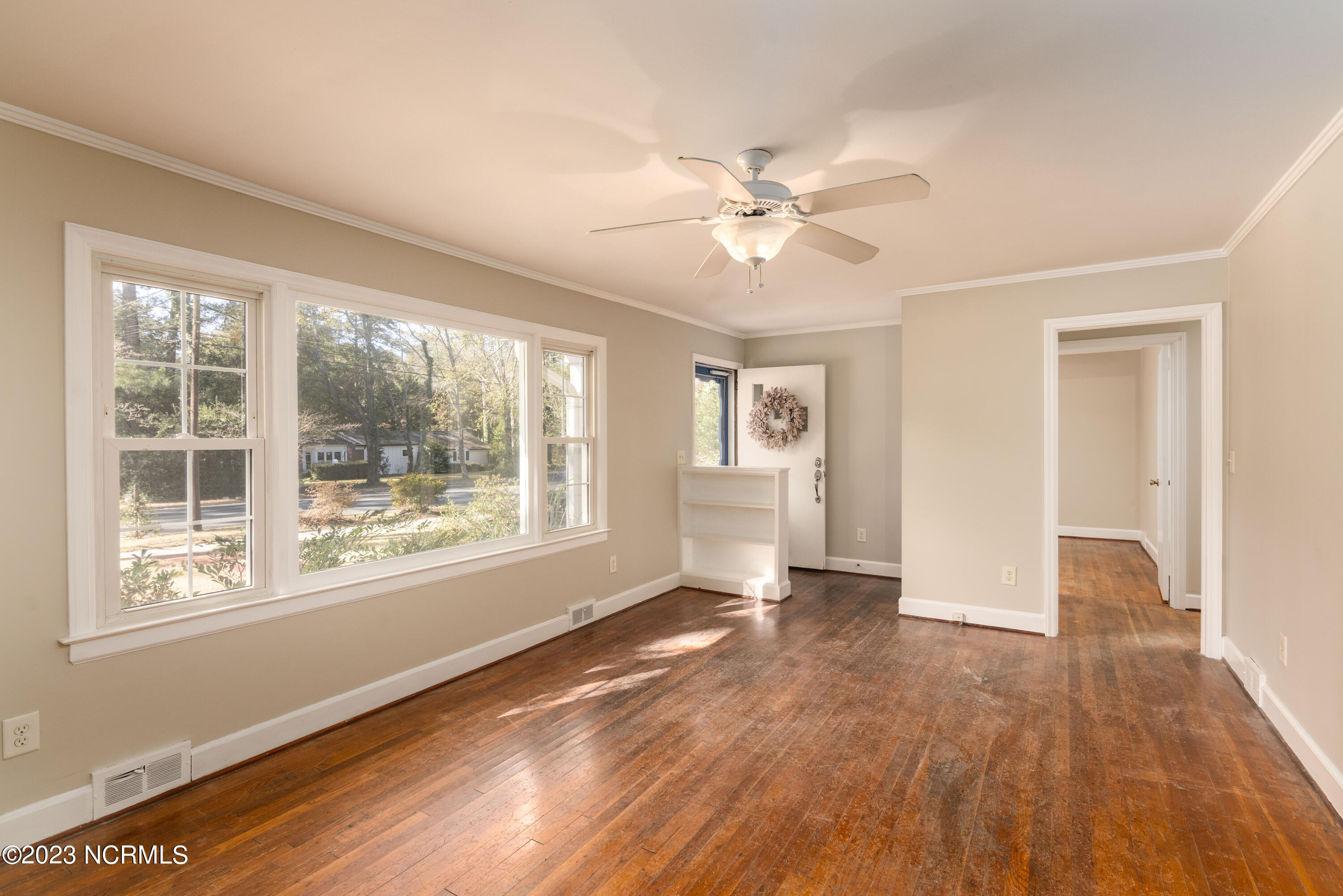 415 E Indiana Avenue