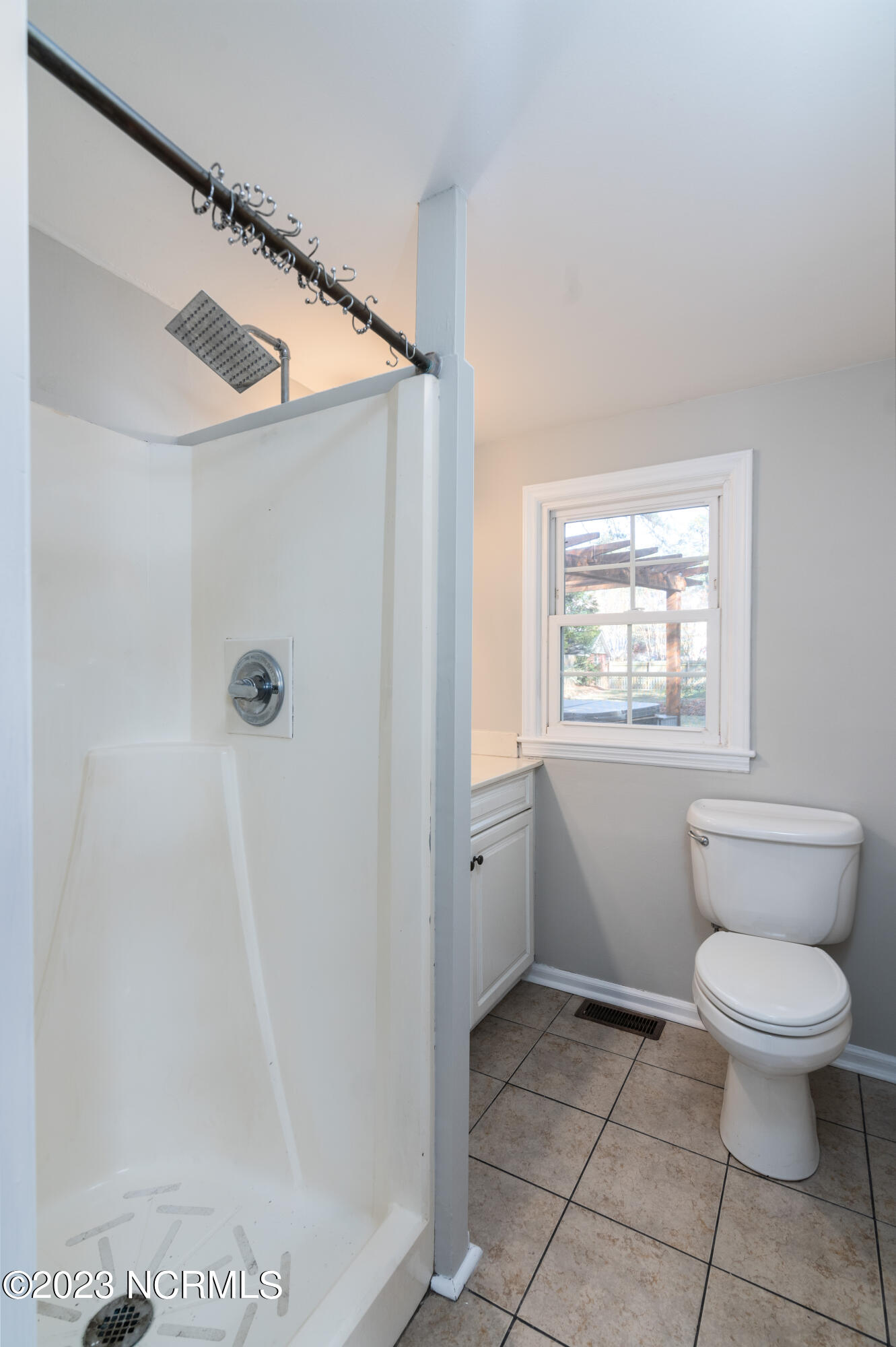 415 E Indiana Avenue