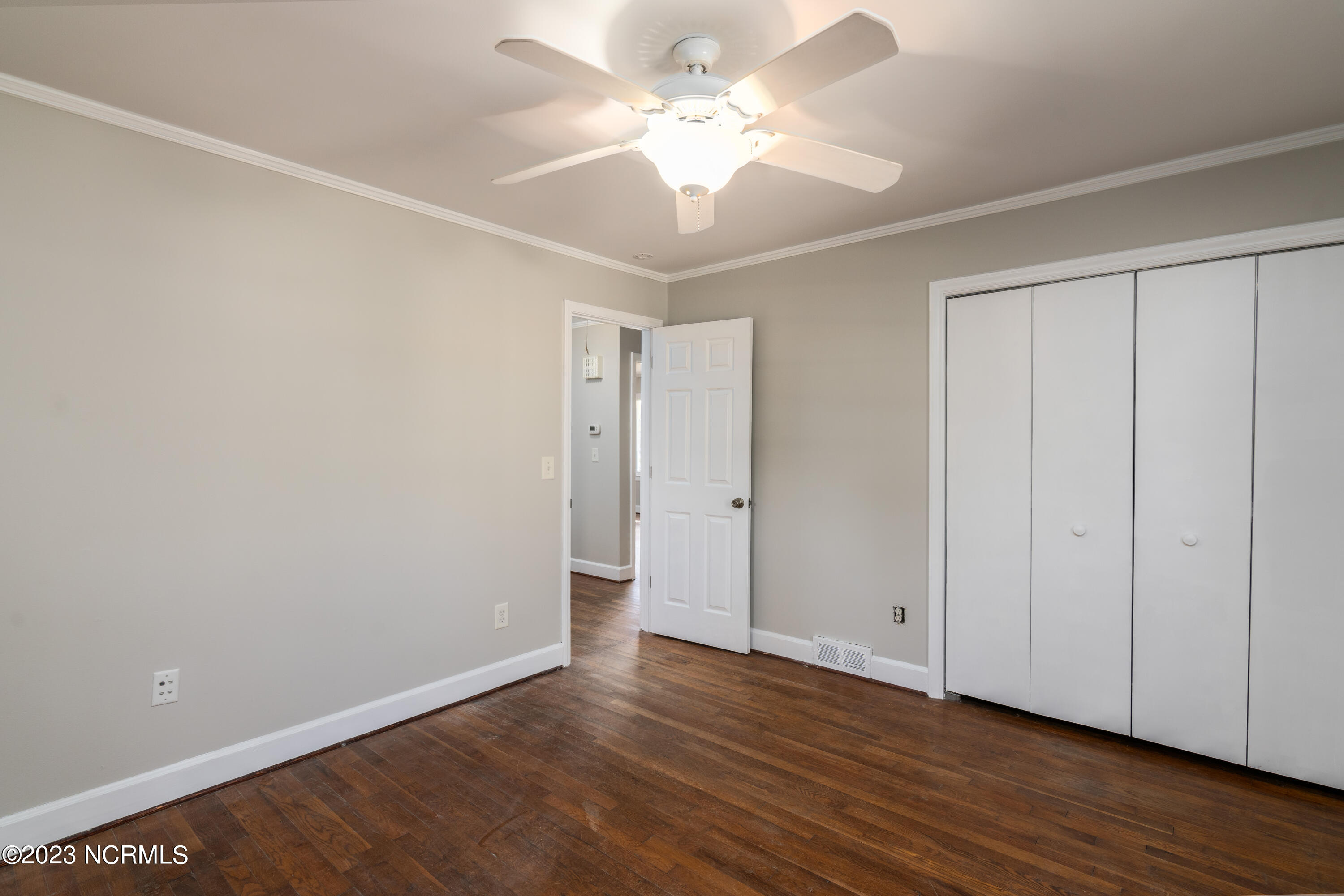 415 E Indiana Avenue