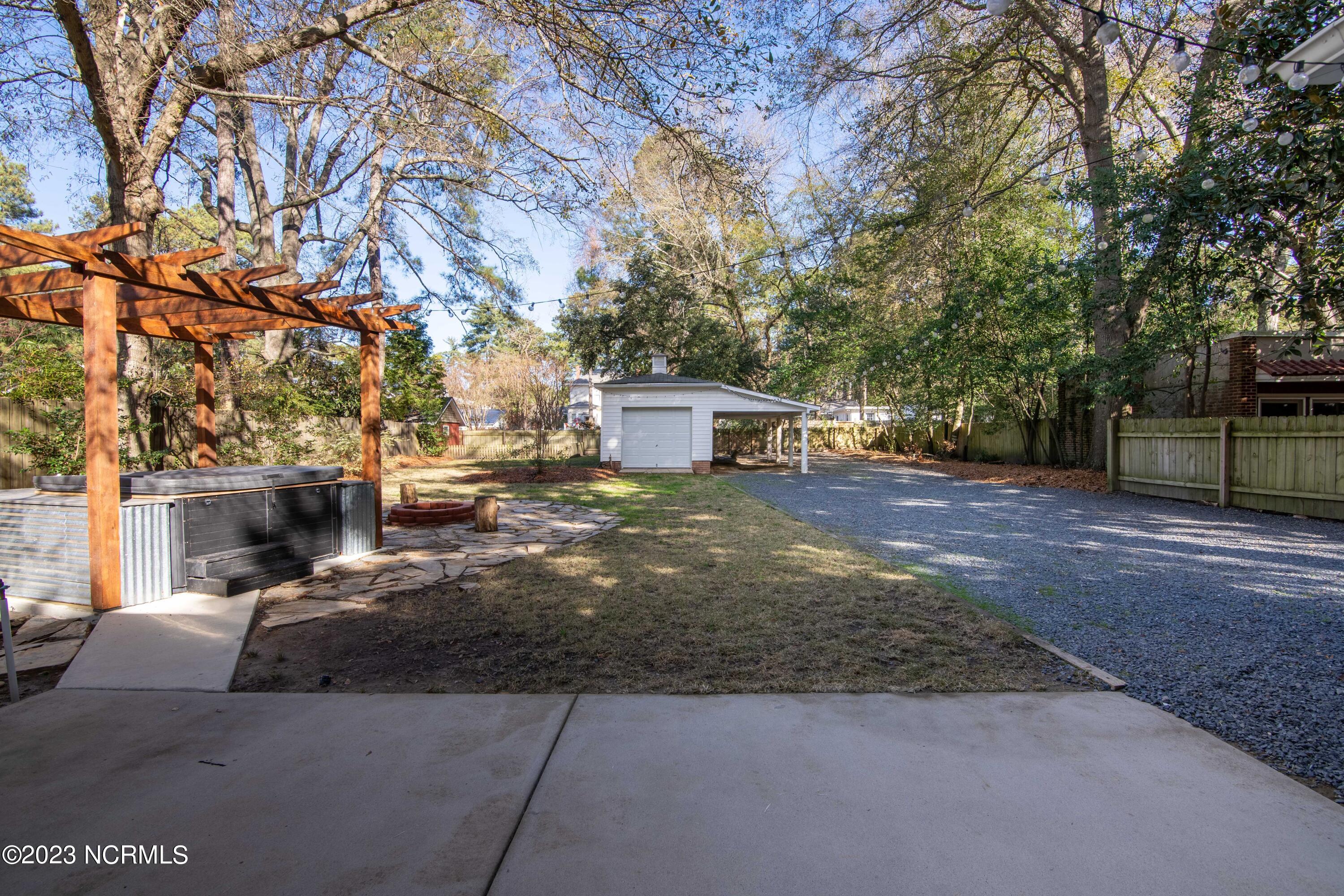 415 E Indiana Avenue