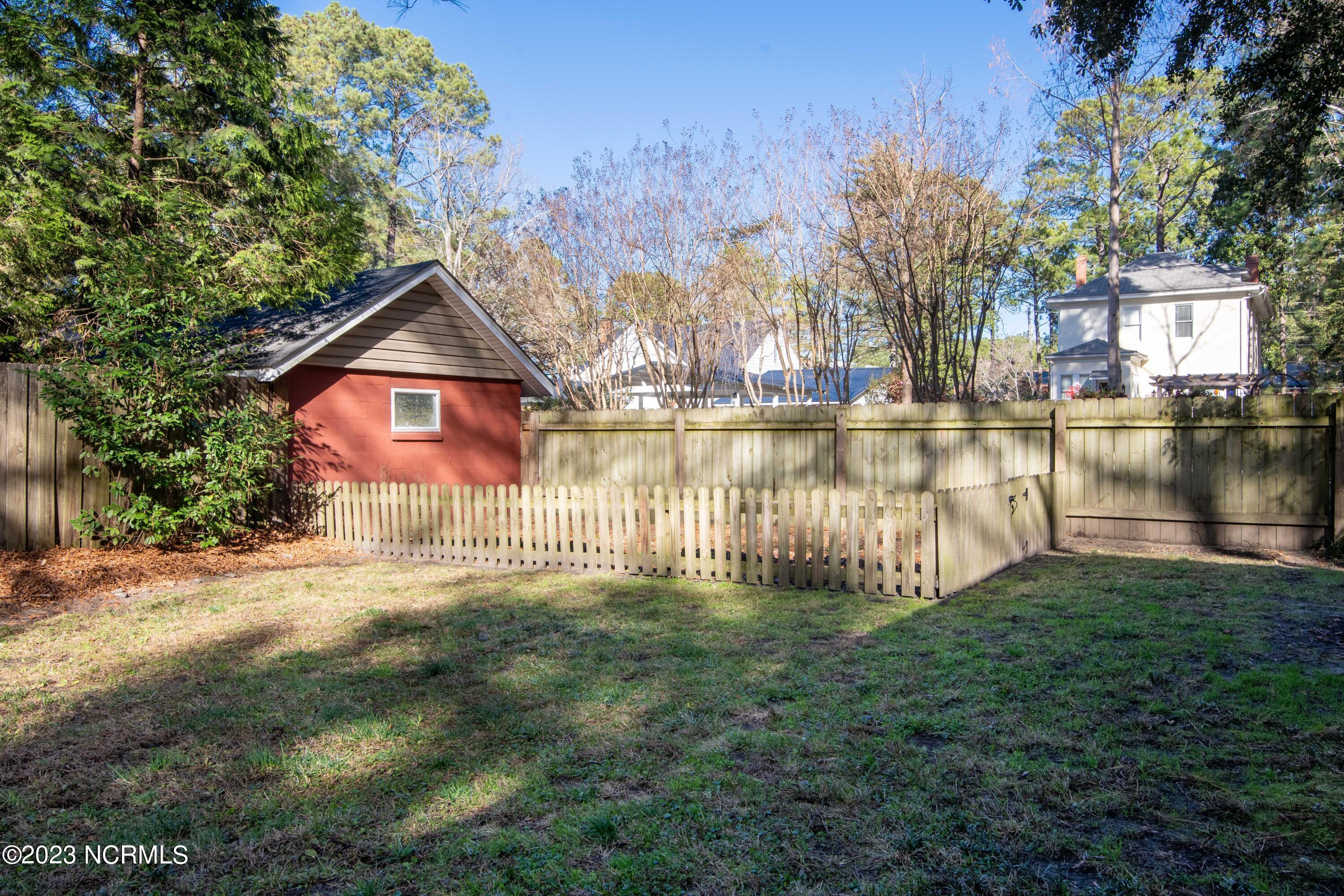 415 E Indiana Avenue