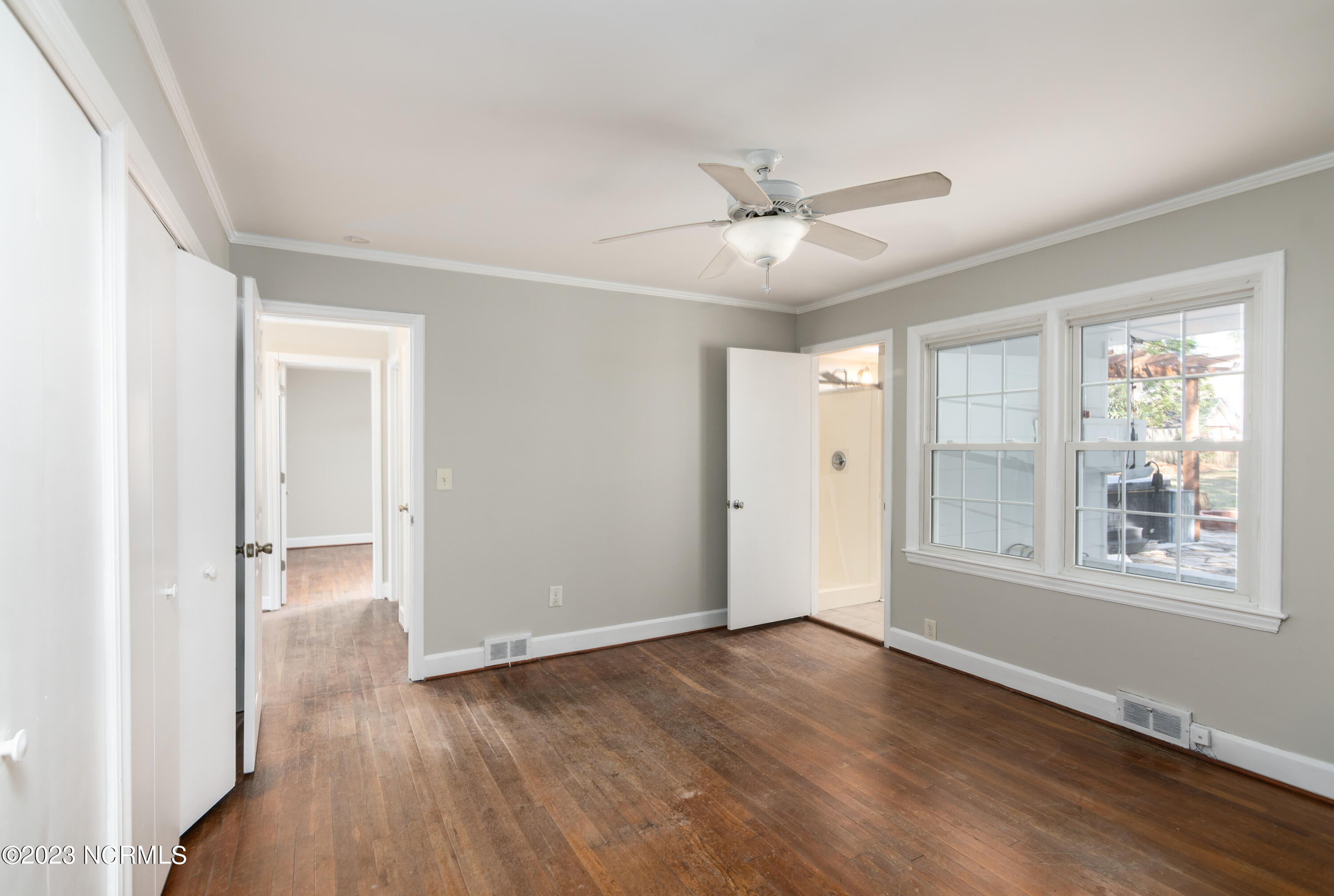 415 E Indiana Avenue