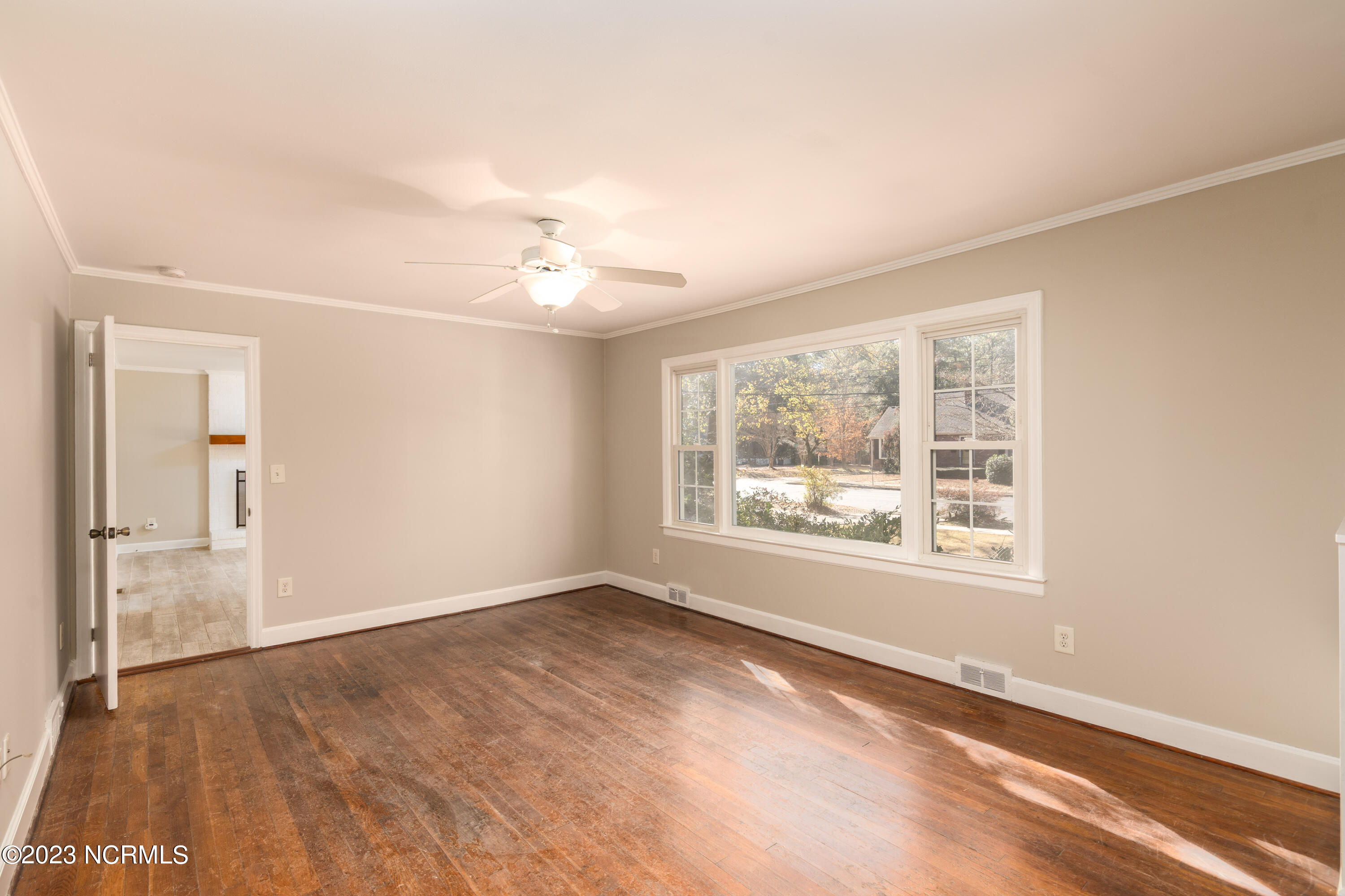 415 E Indiana Avenue