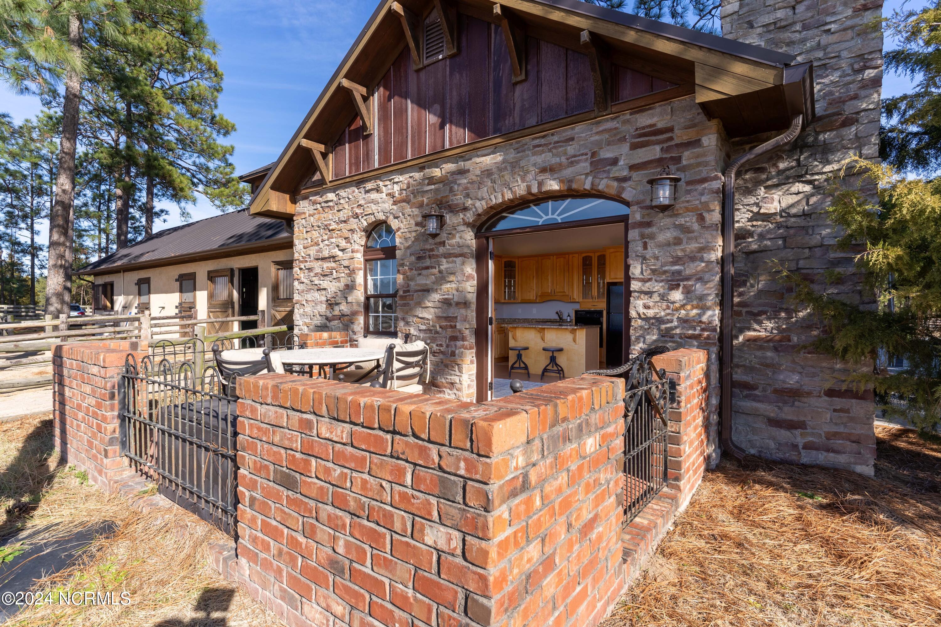 2753 Youngs Road