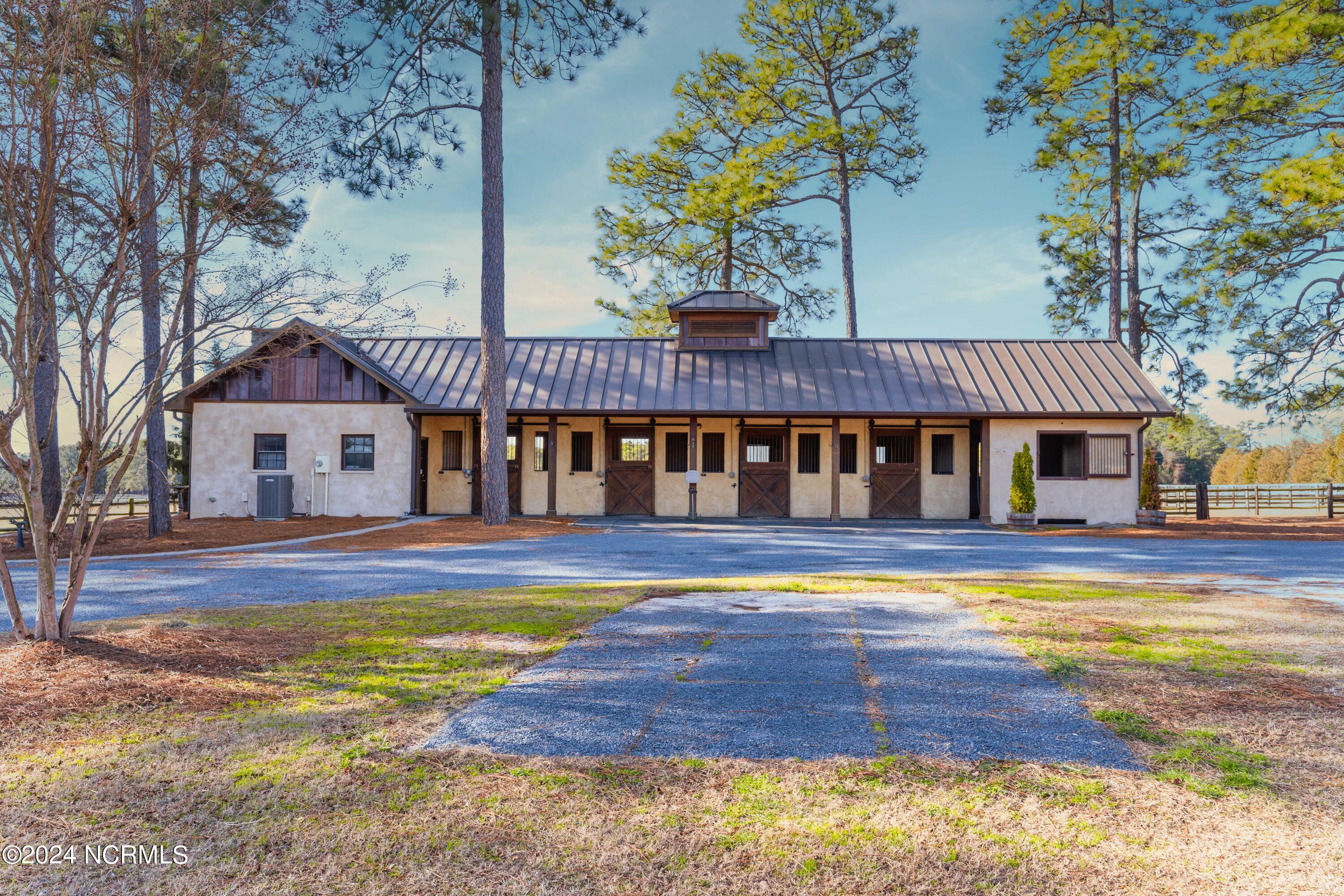 2753 Youngs Road
