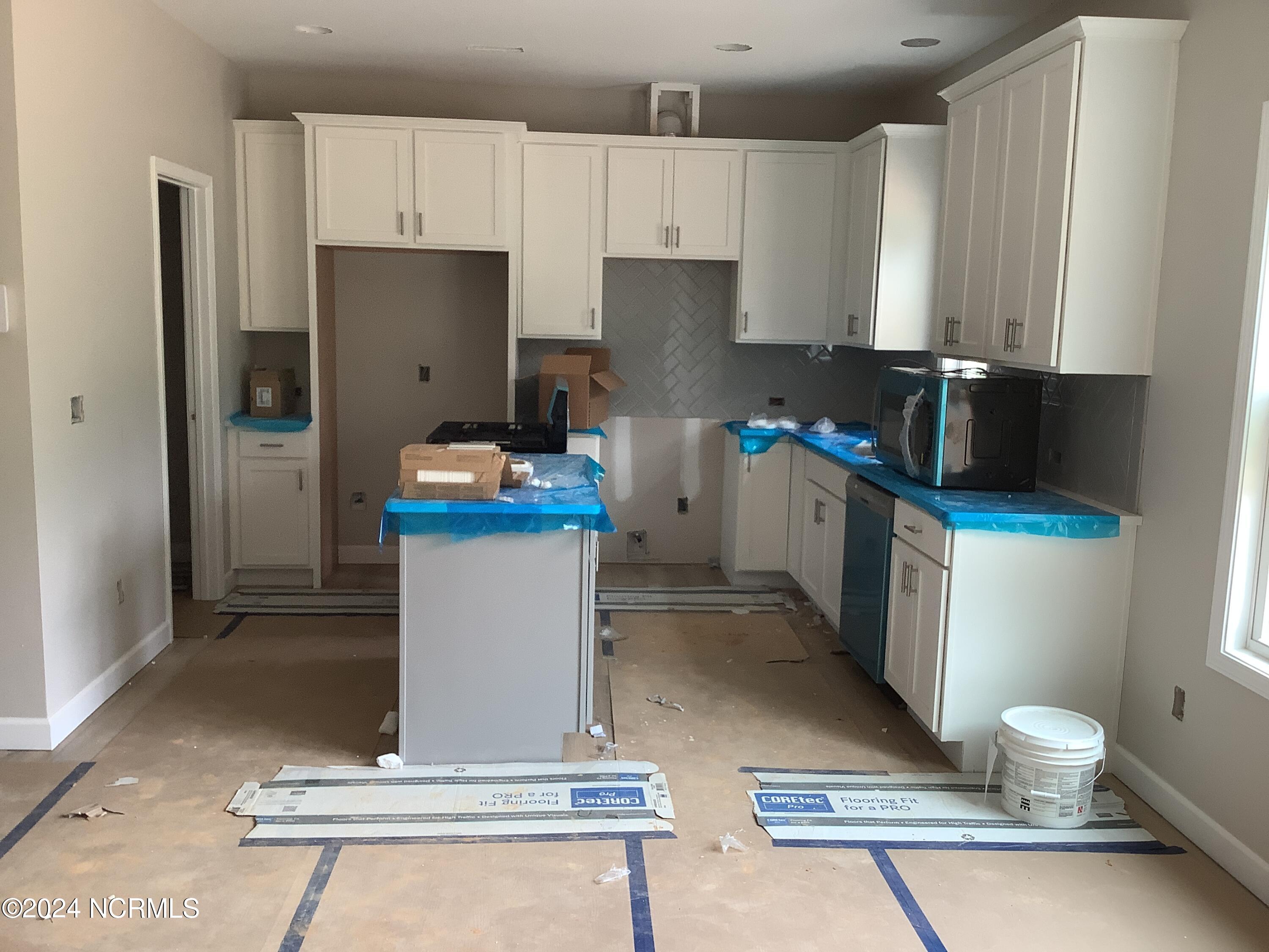 189 Rough Ridge Trail, 10