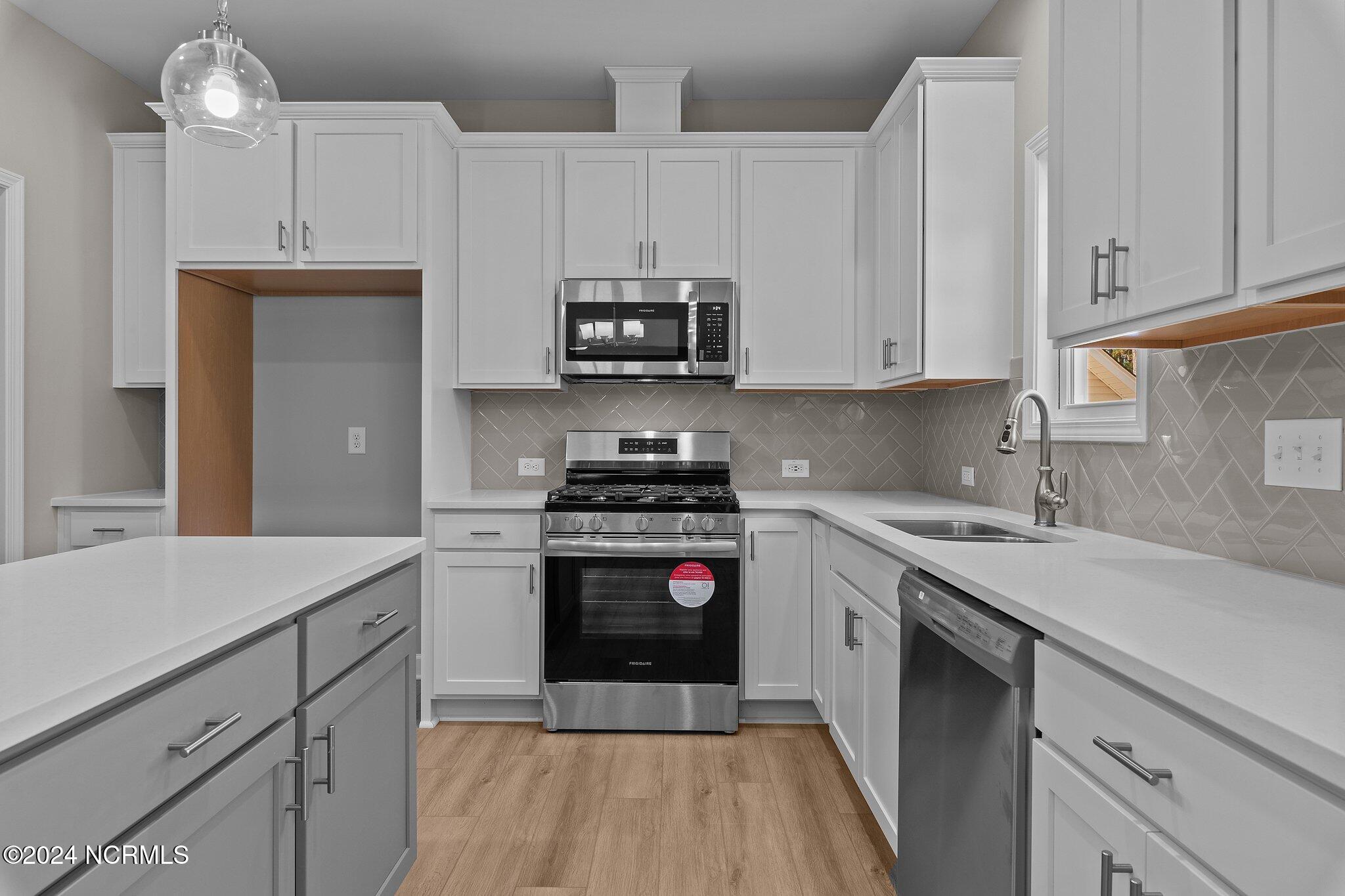 189 Rough Ridge Trail, 10