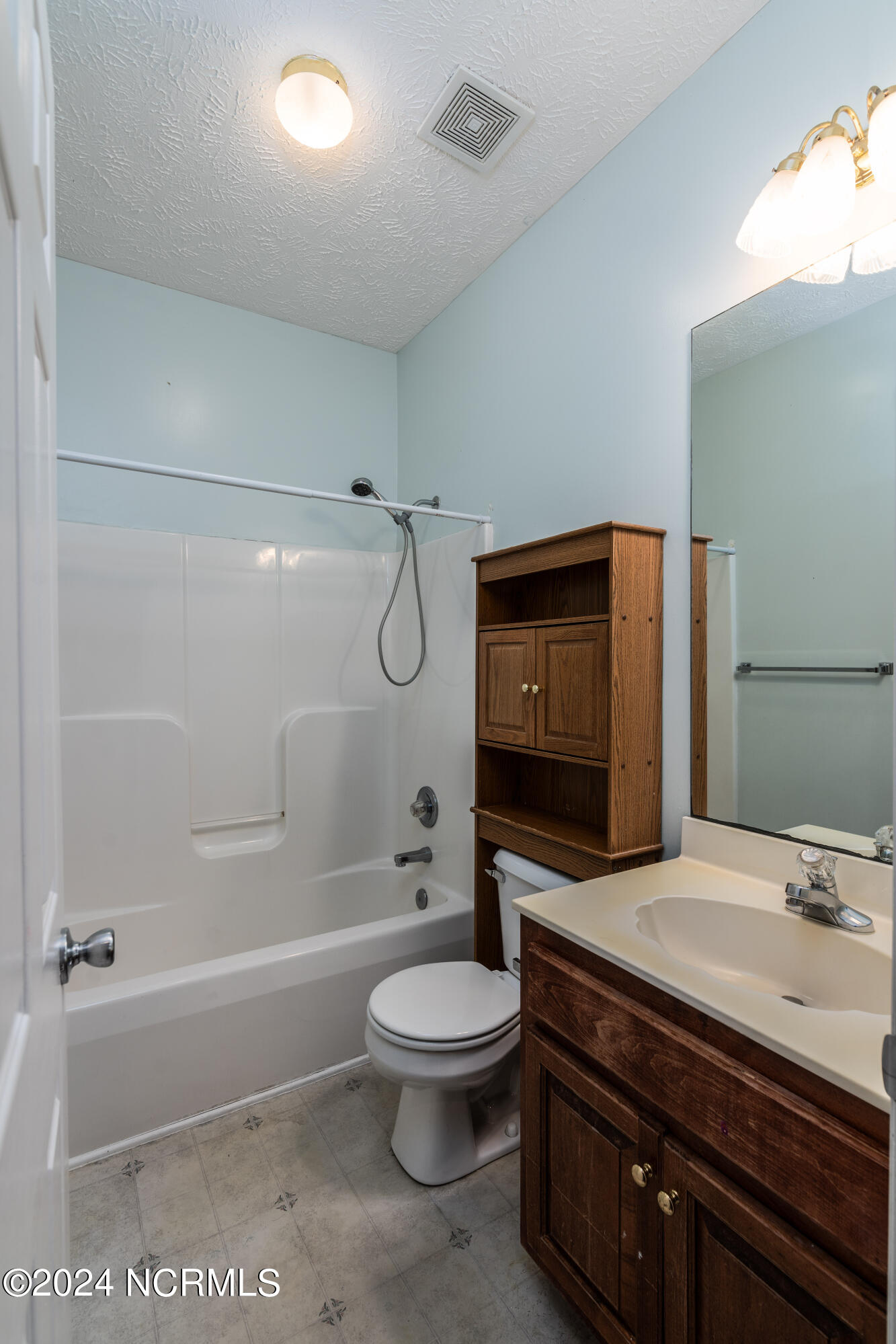 112 Pinecone Court