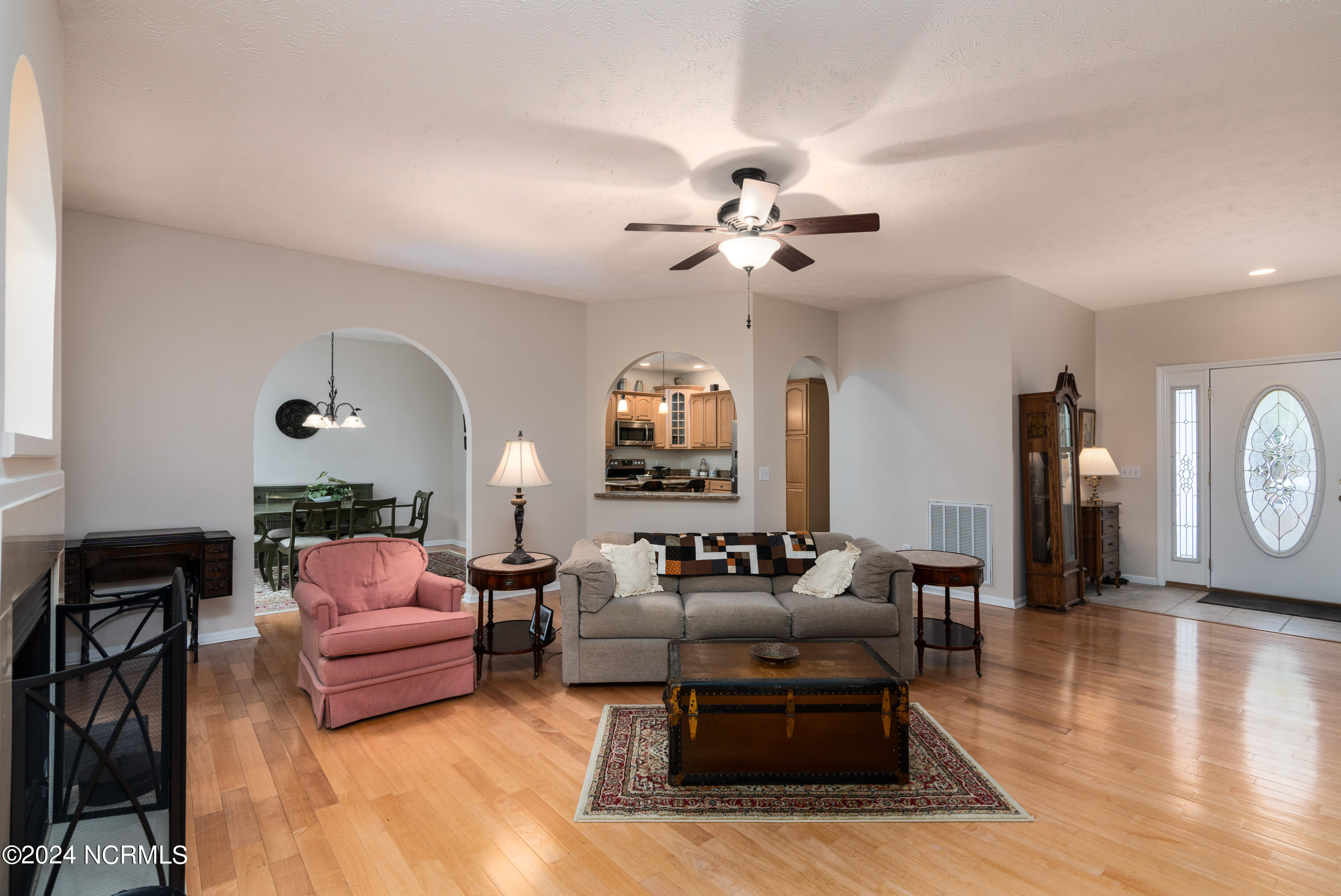 175 Kingswood Circle