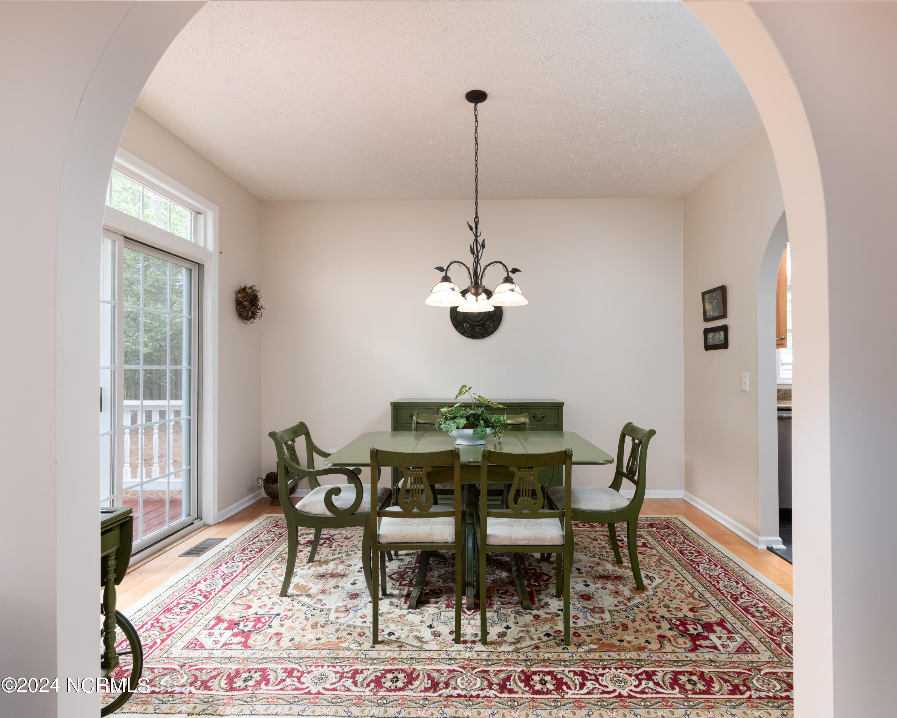 175 Kingswood Circle