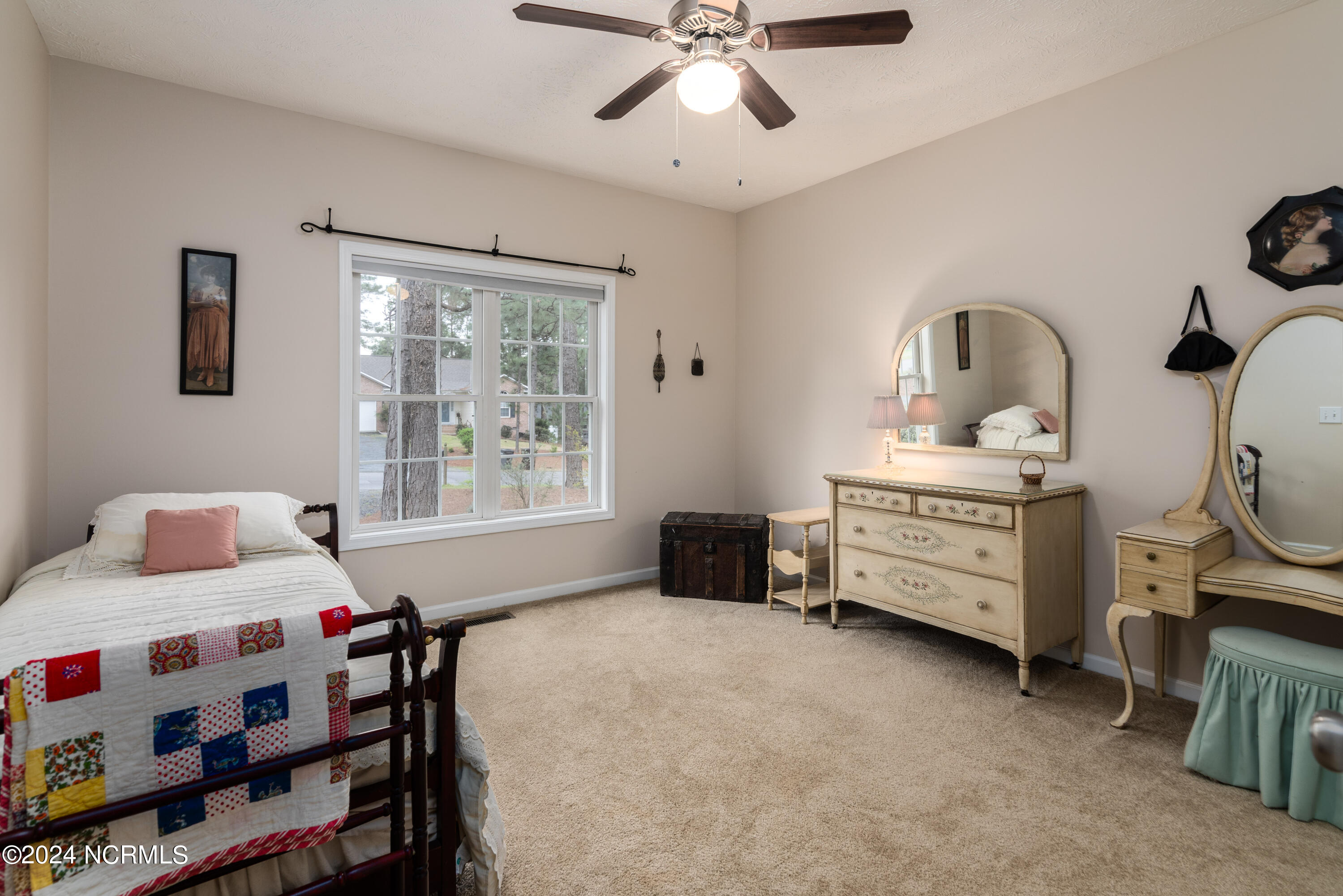 175 Kingswood Circle