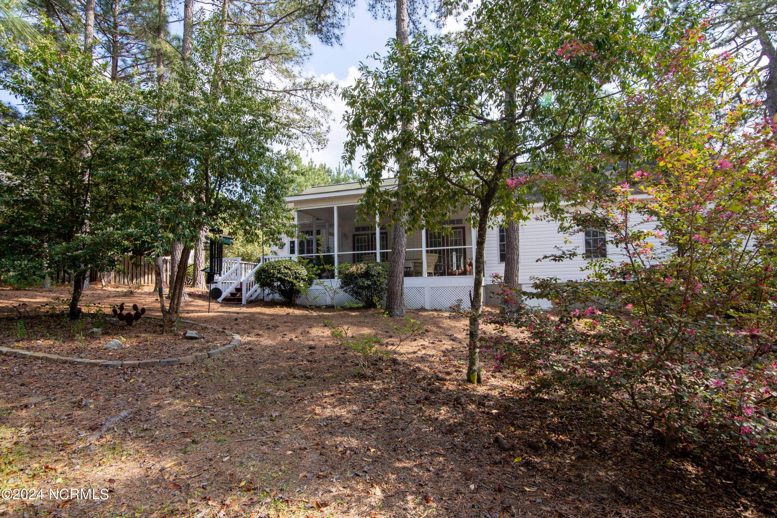 175 Kingswood Circle