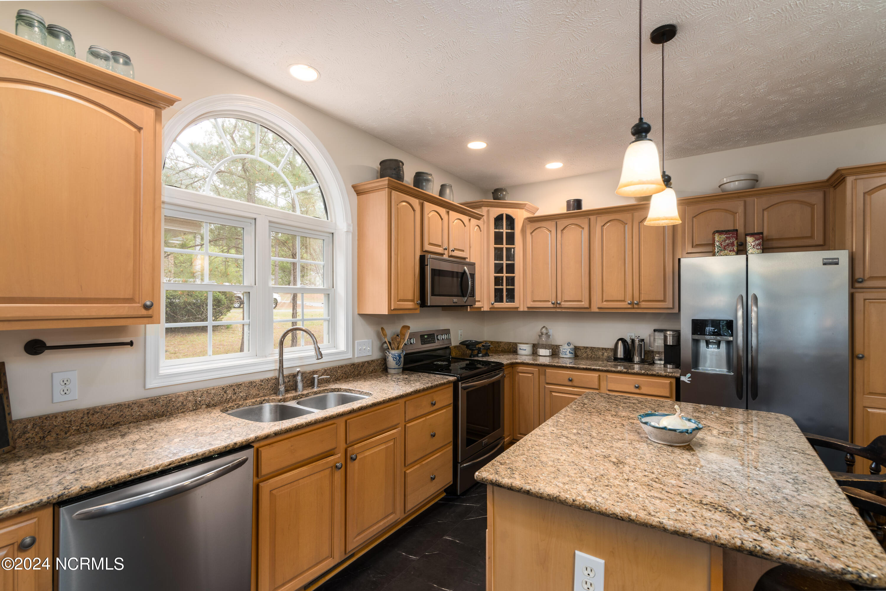 175 Kingswood Circle