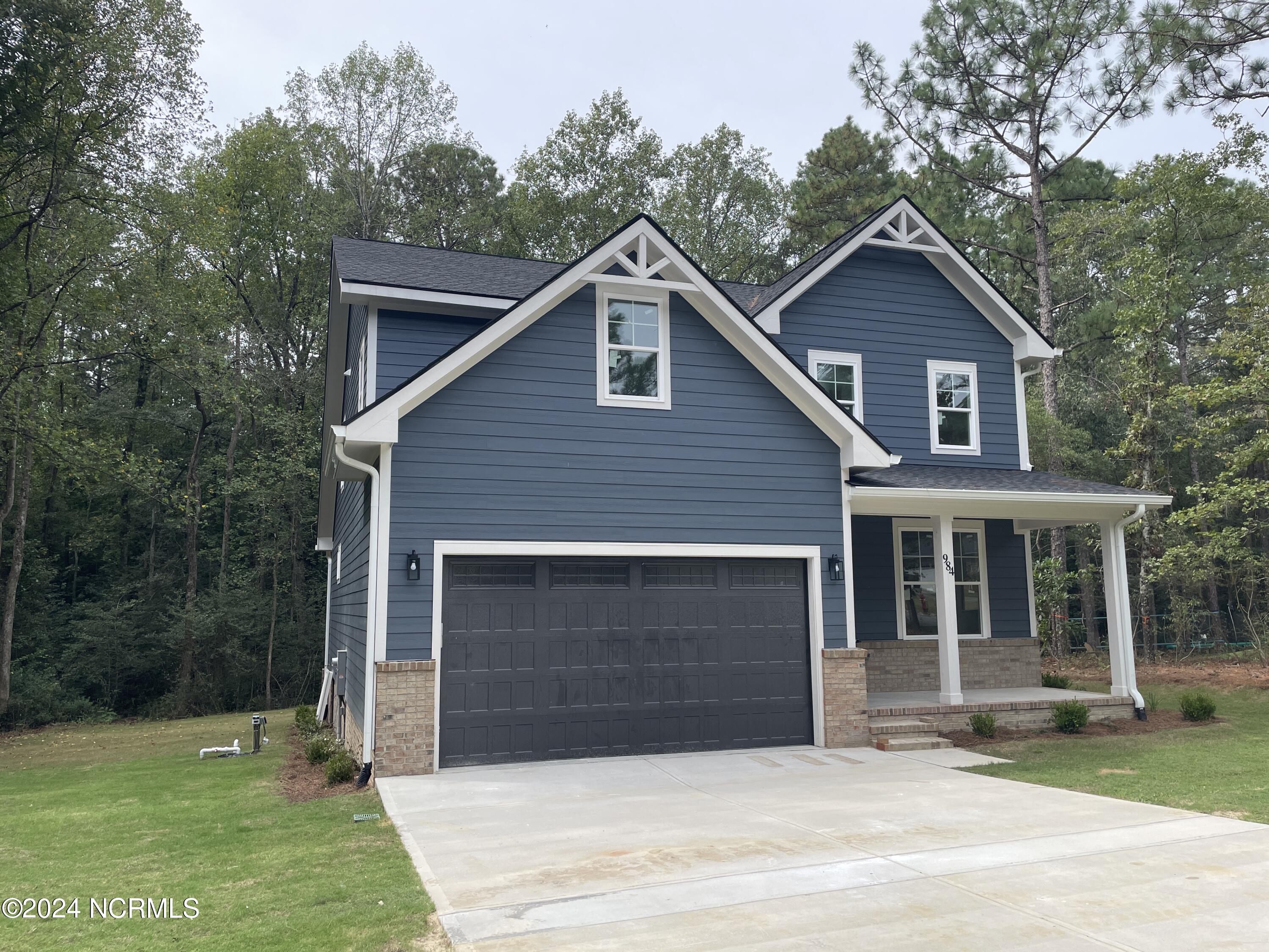 984 Greenbriar Drive