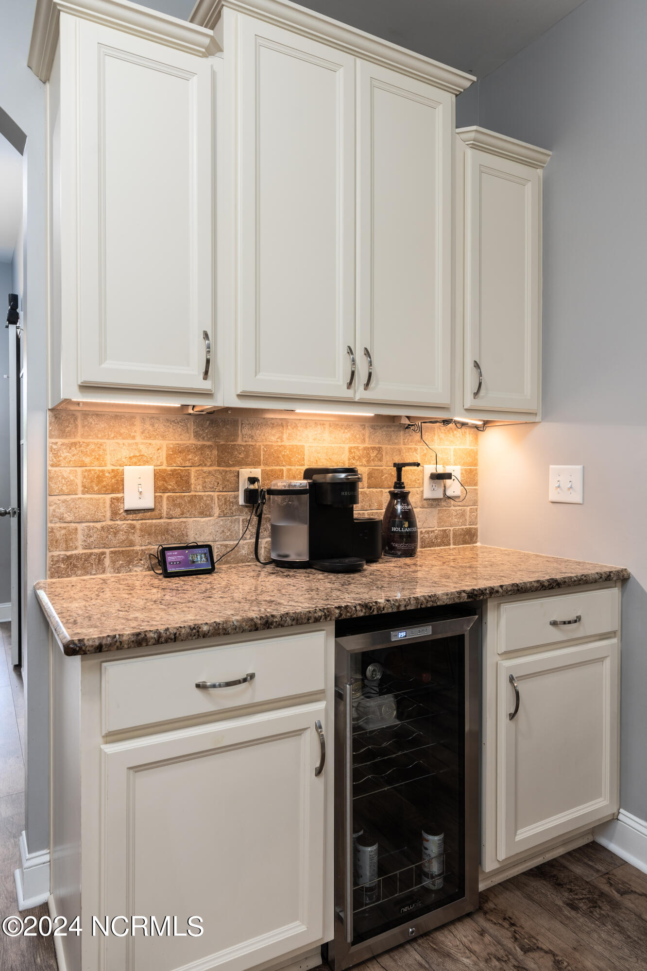 227 Farmhouse Lane