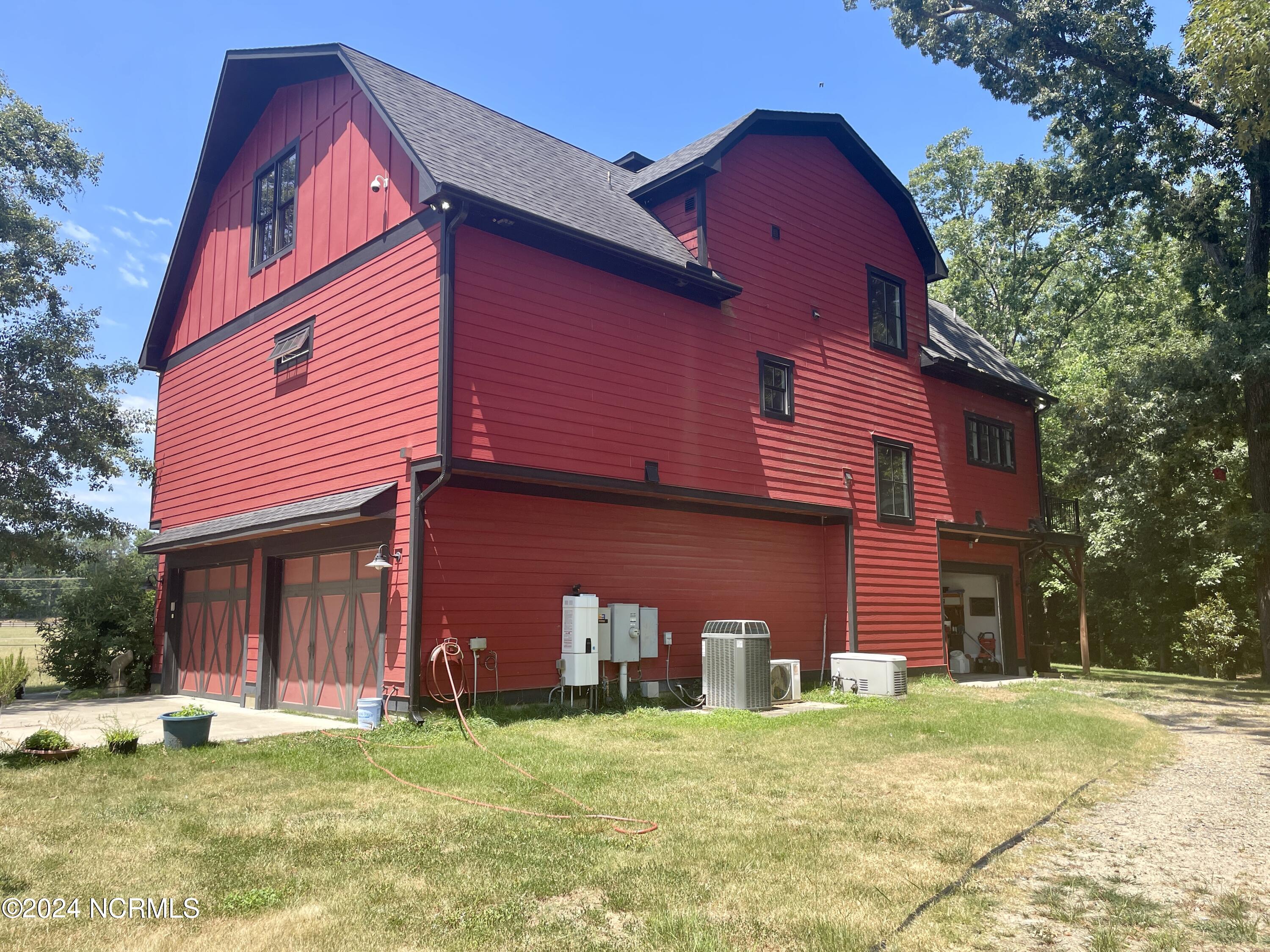 1000 Lakebay Road