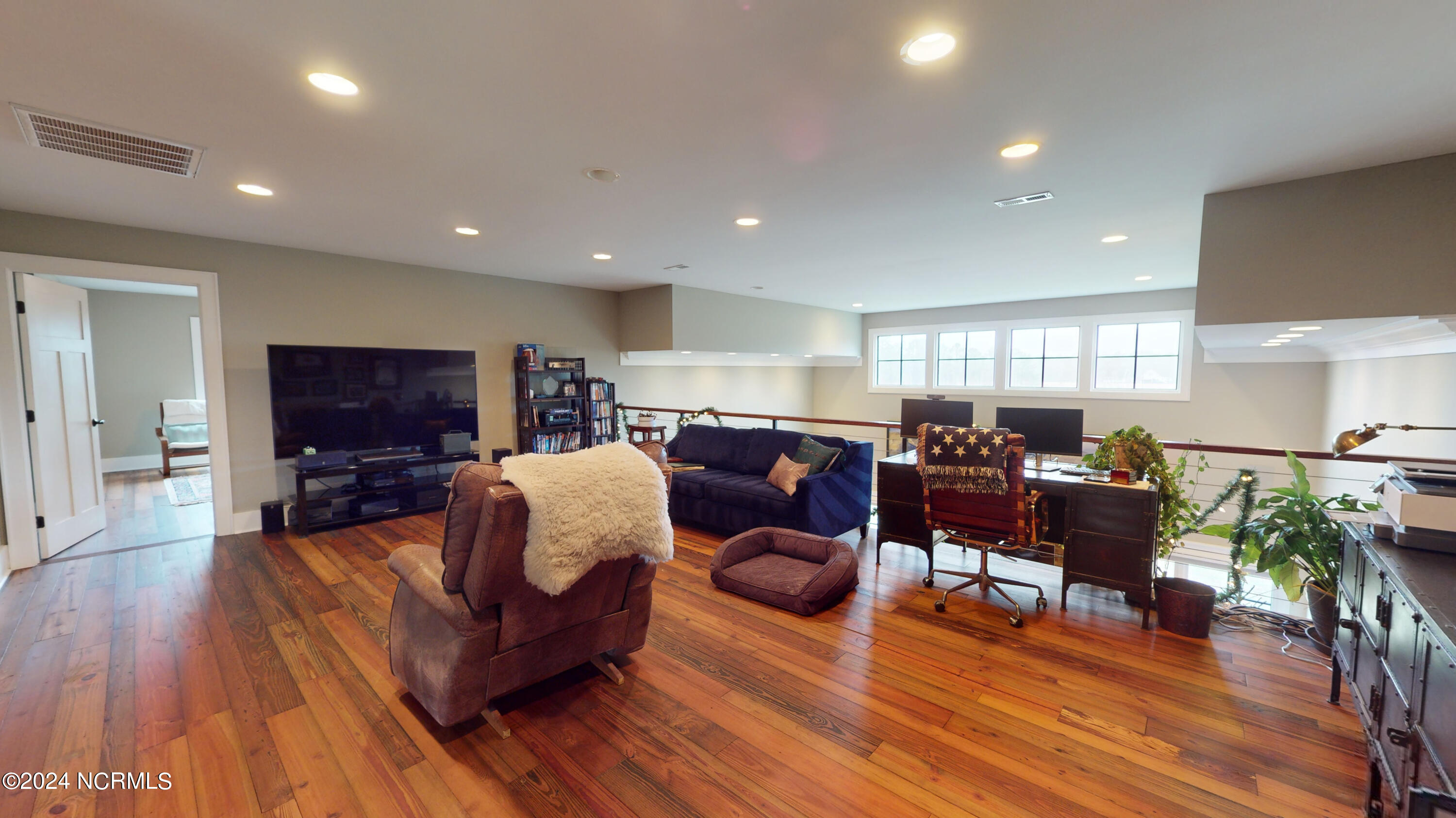 1000 Lakebay Road