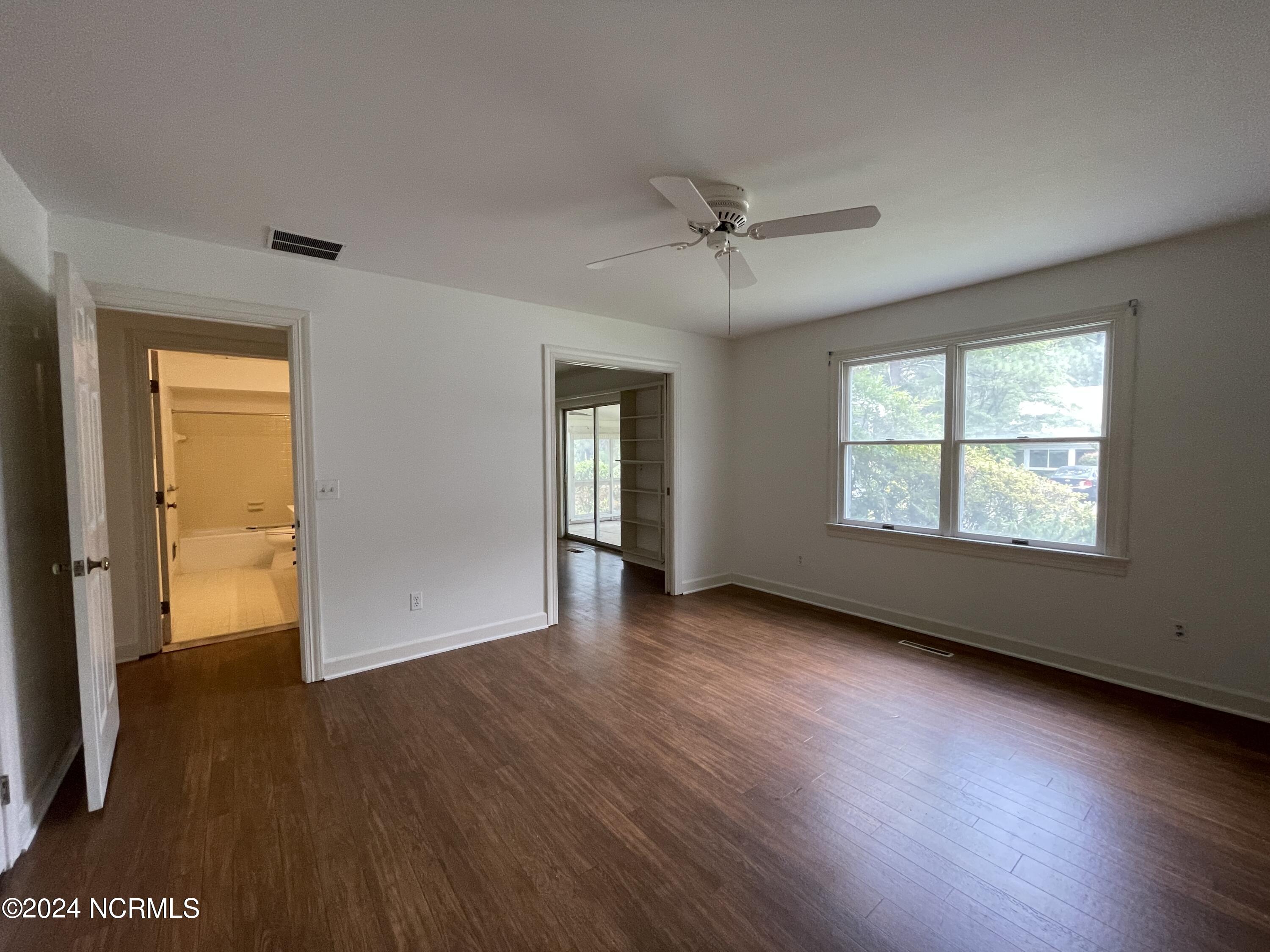 48 Village Green Circle