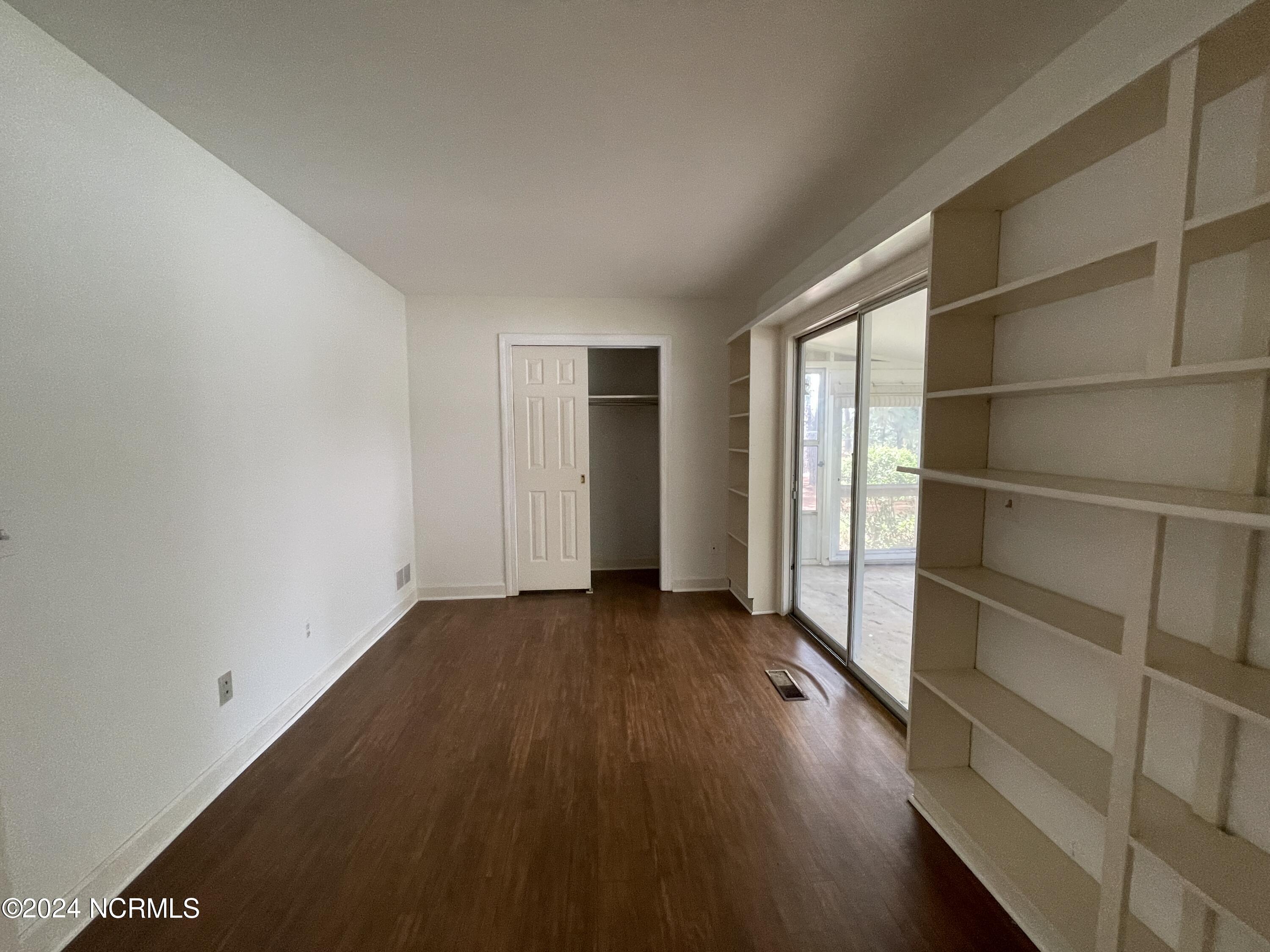 48 Village Green Circle