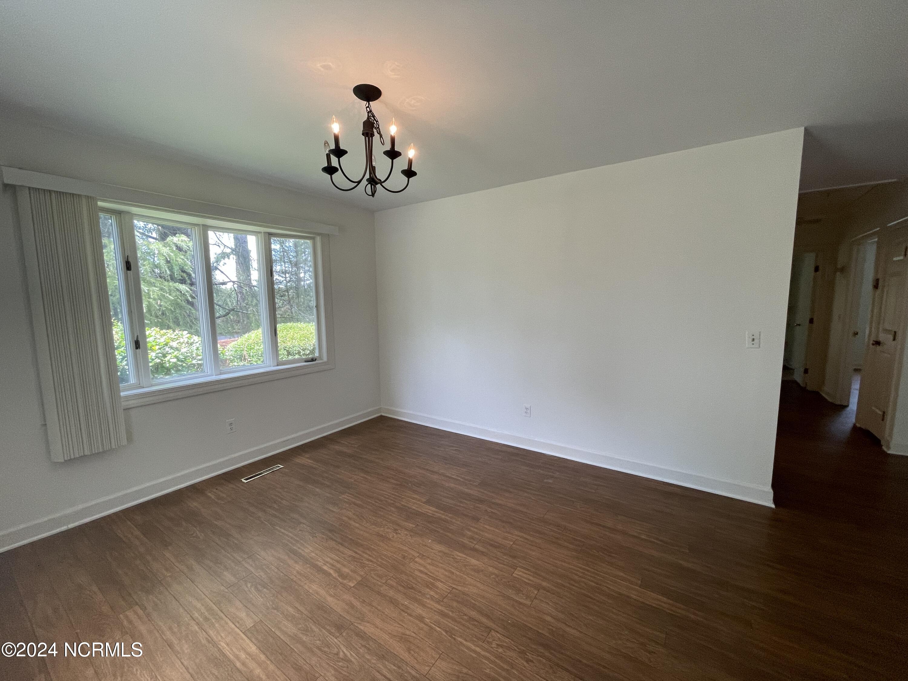 48 Village Green Circle