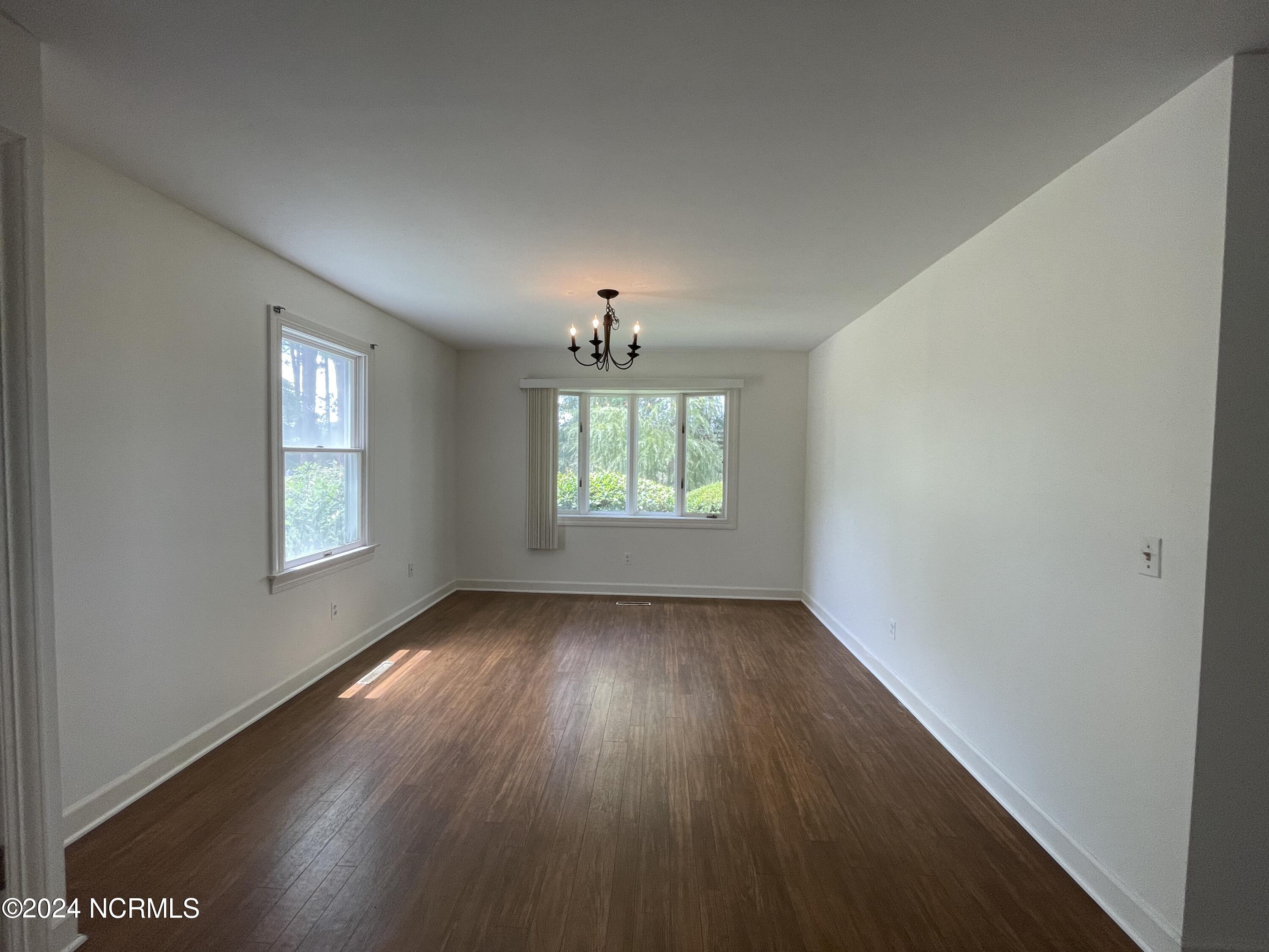 48 Village Green Circle