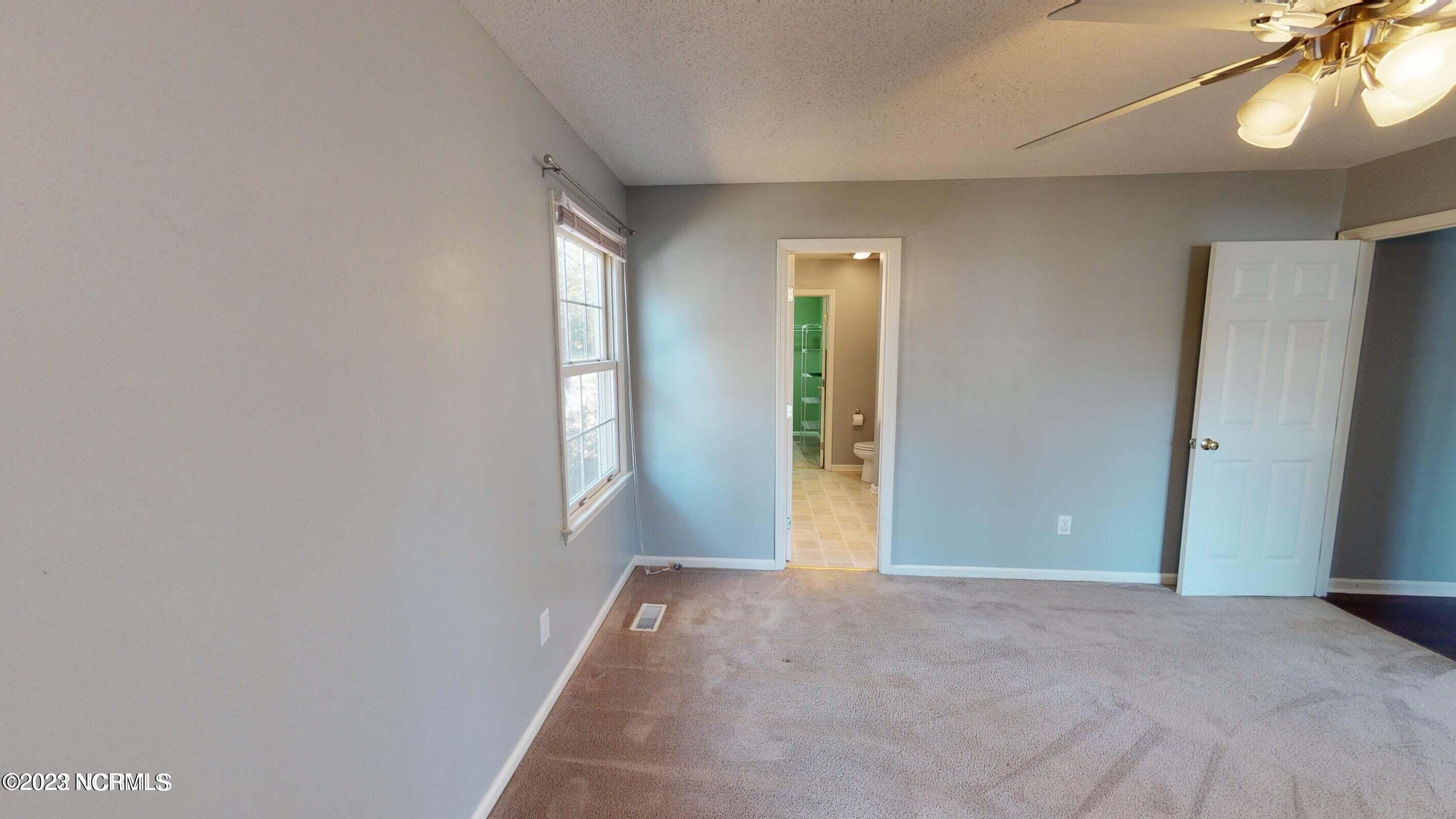 4 Sandhills Place