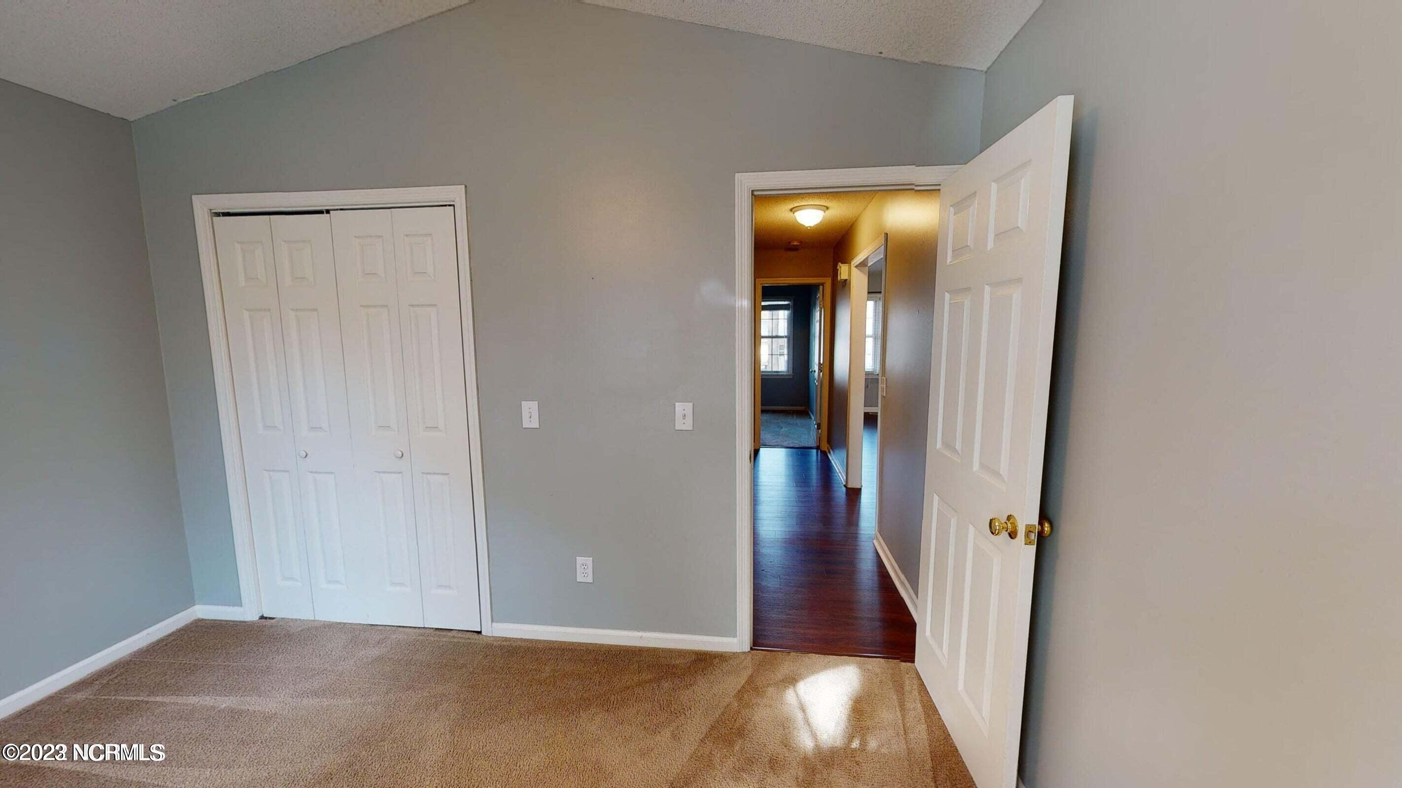 4 Sandhills Place