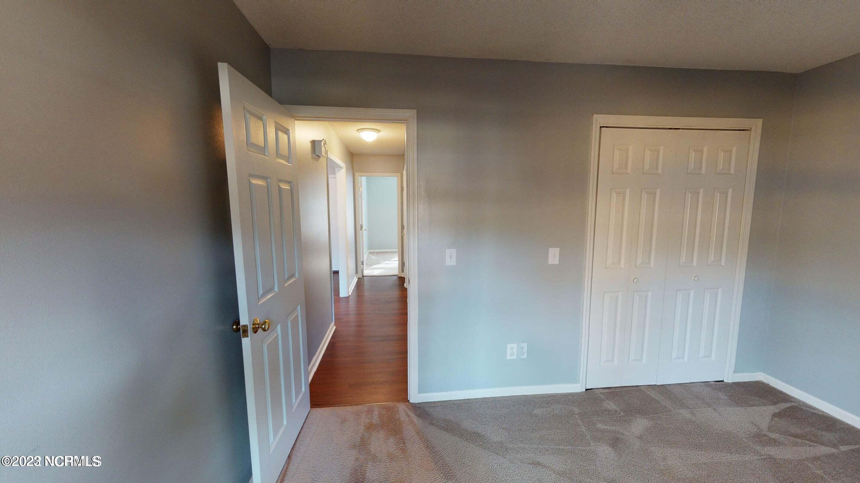 4 Sandhills Place