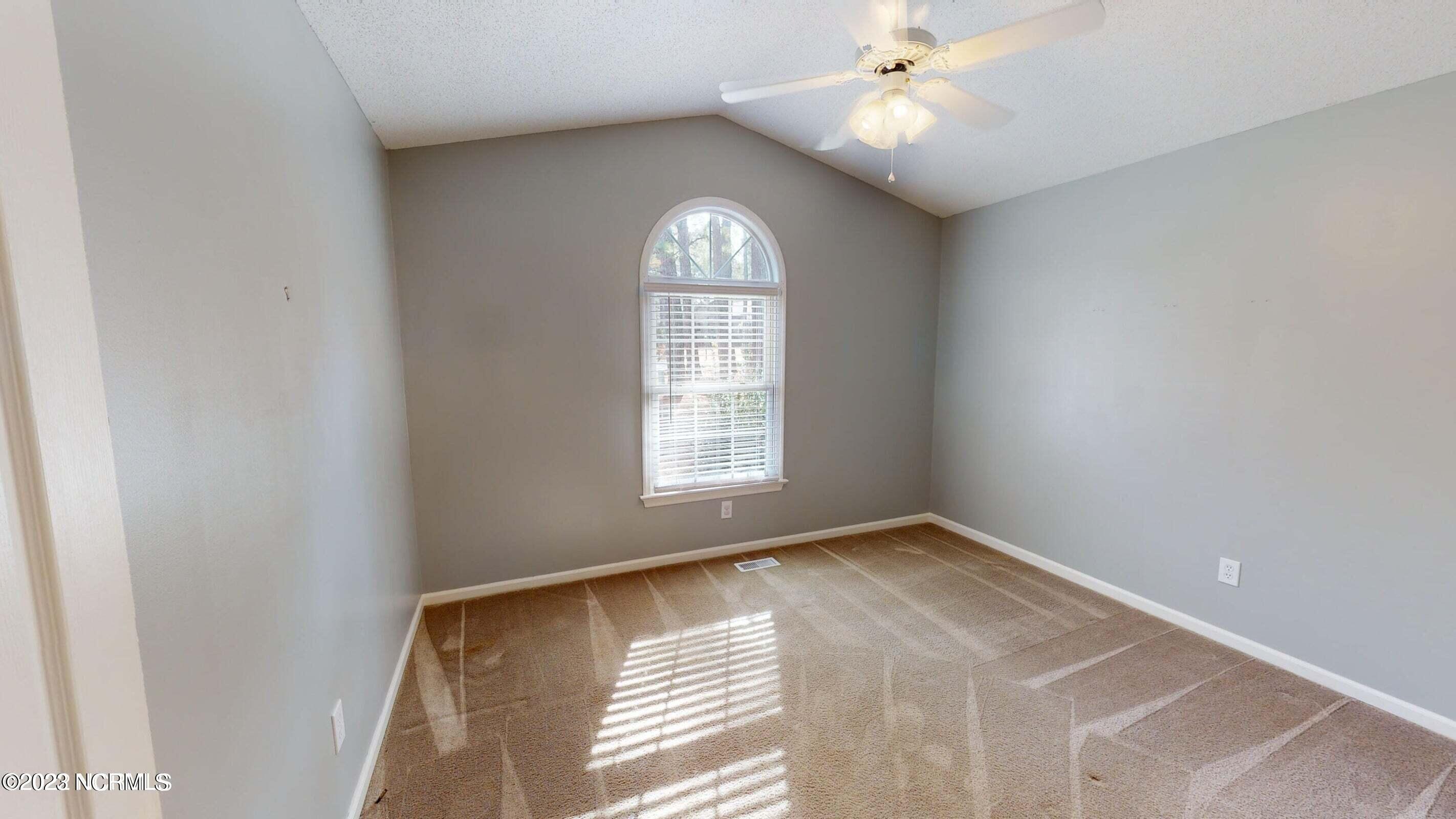 4 Sandhills Place