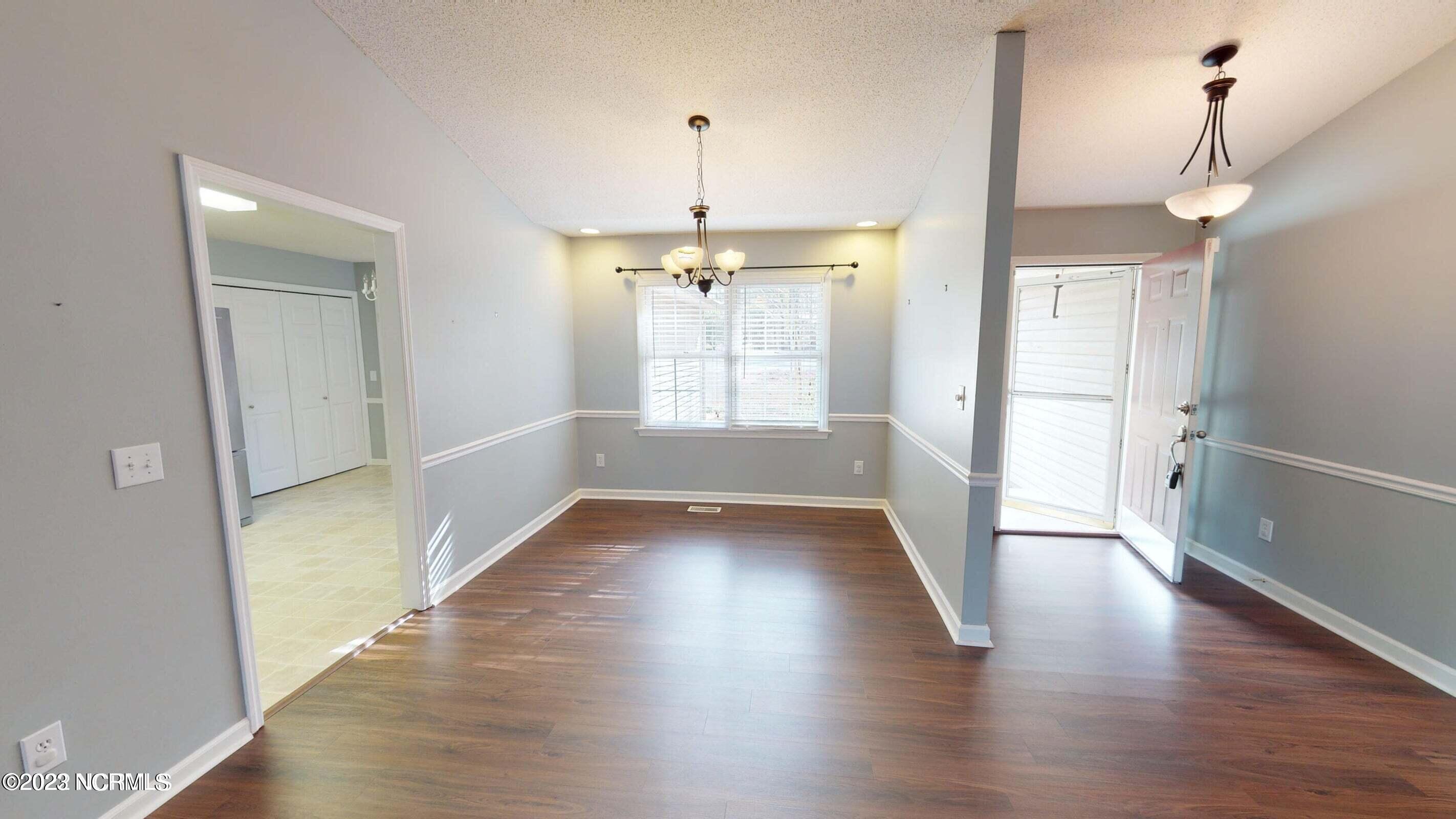 4 Sandhills Place