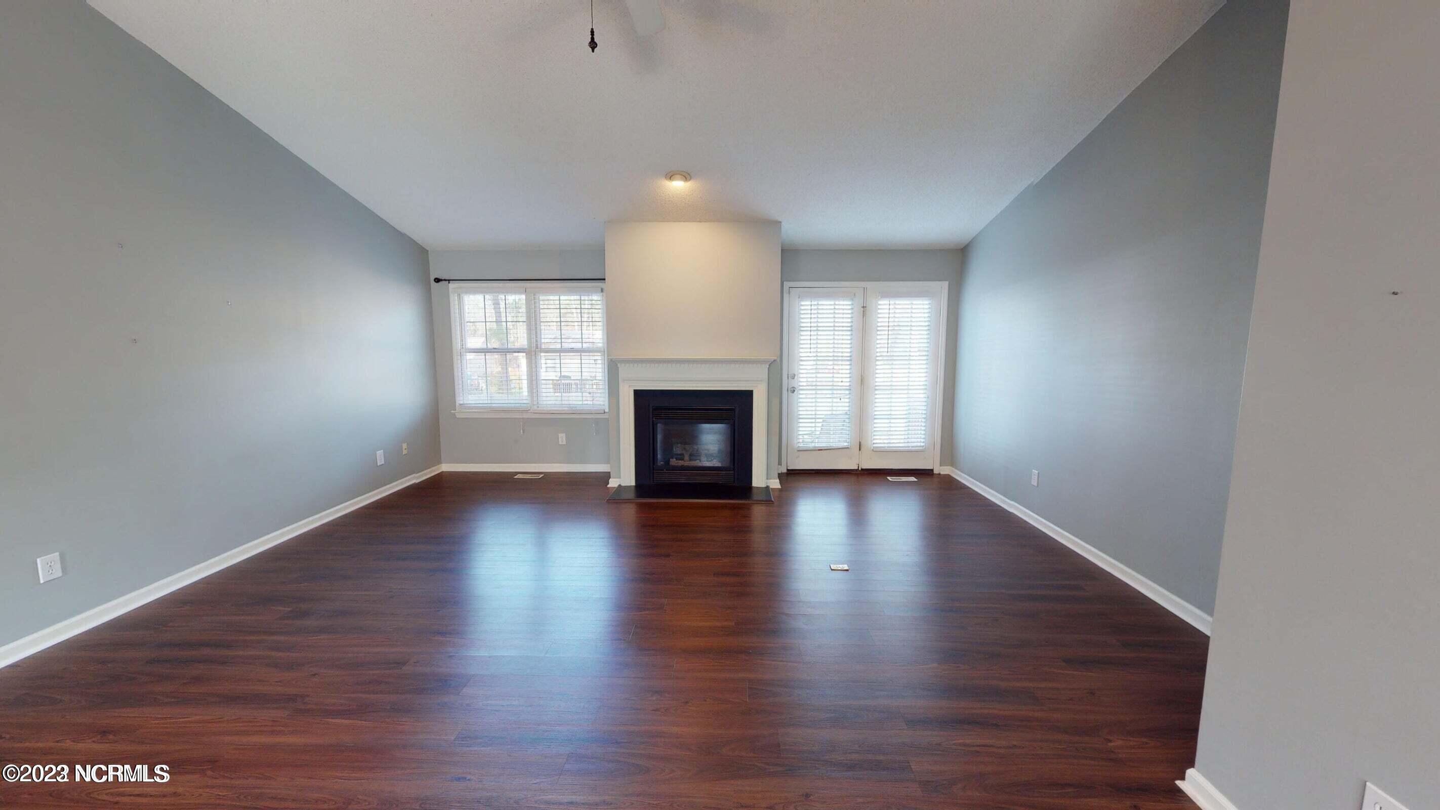 4 Sandhills Place