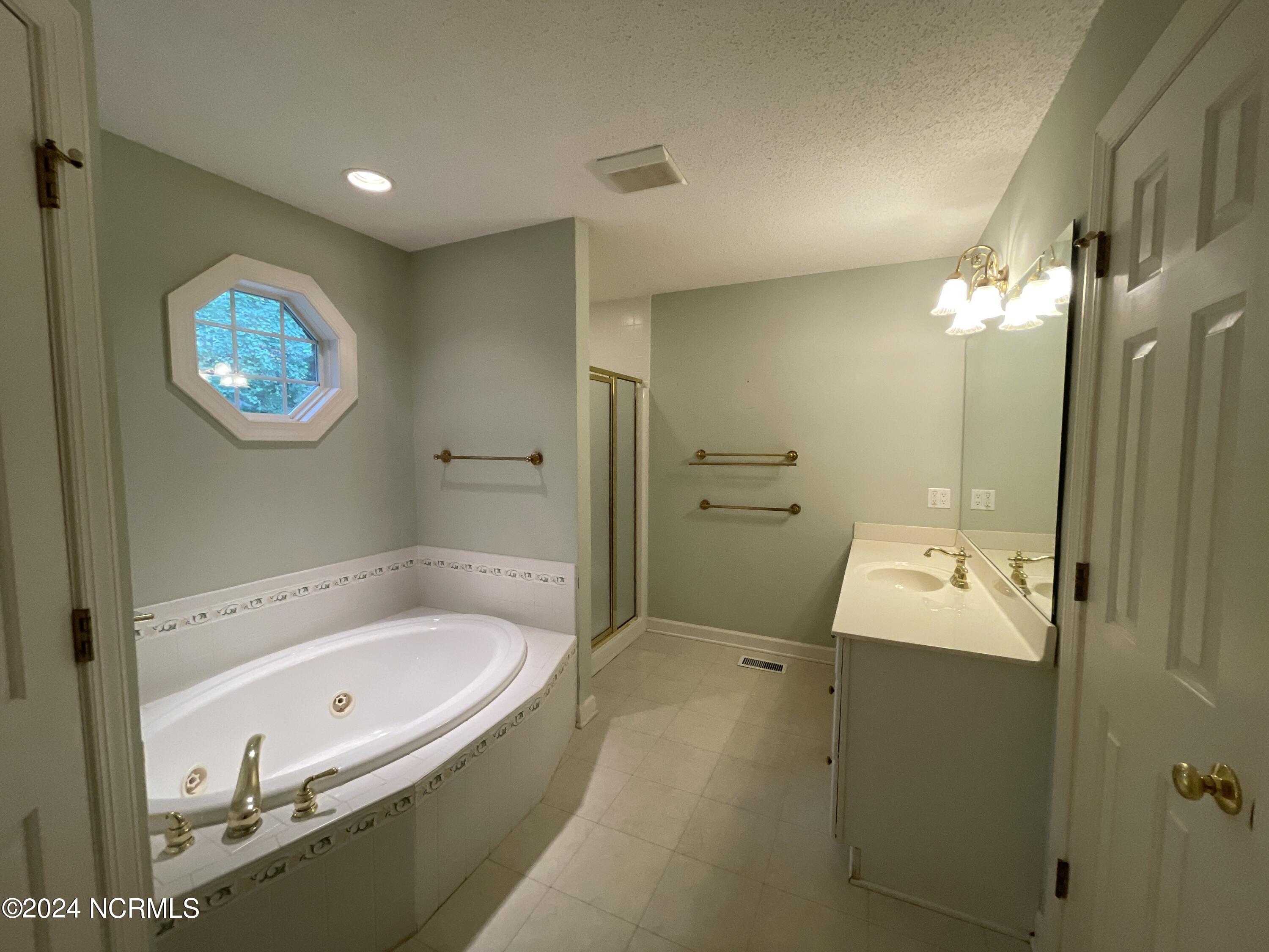 7 Cedar Lane