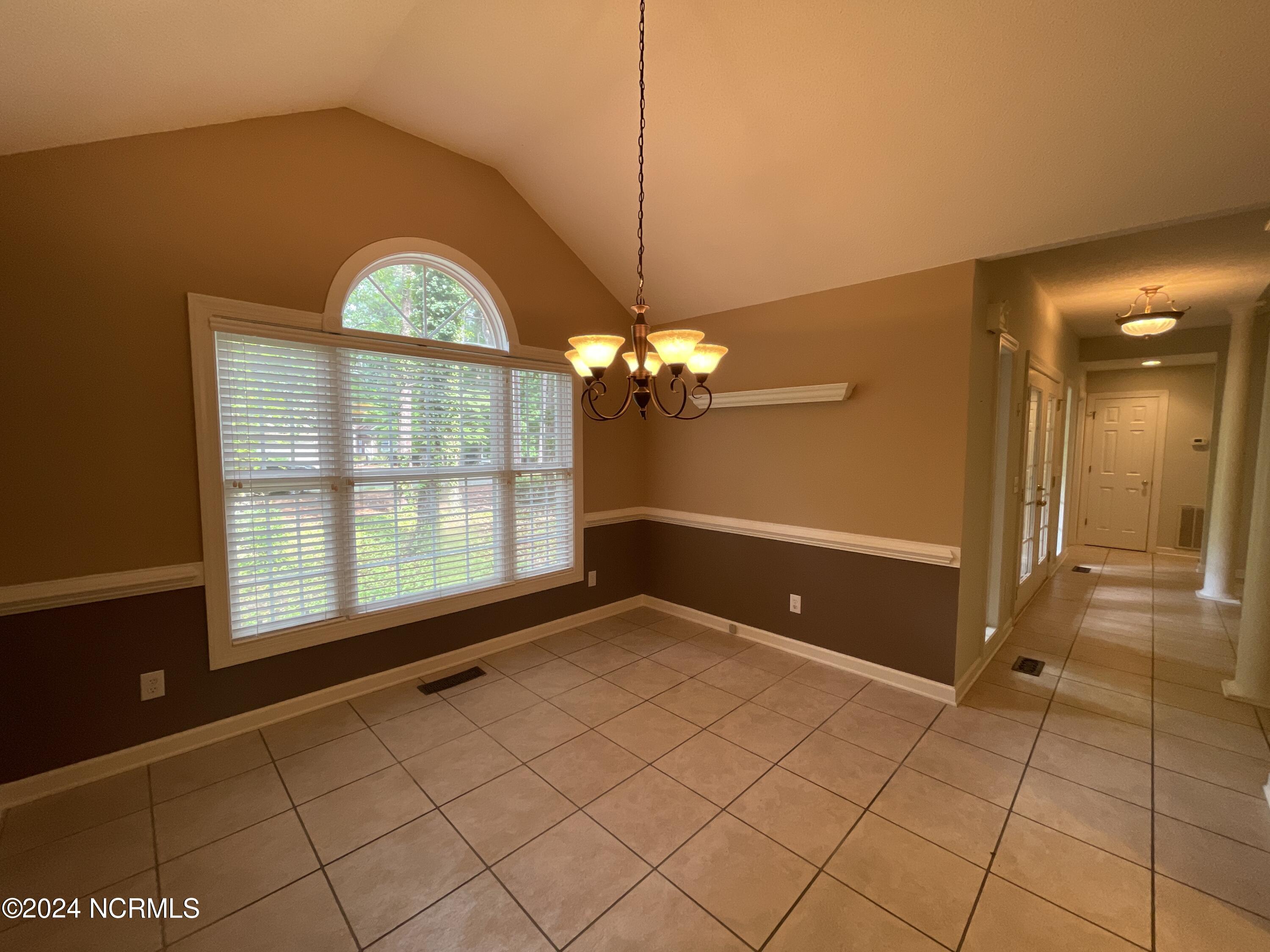 7 Cedar Lane