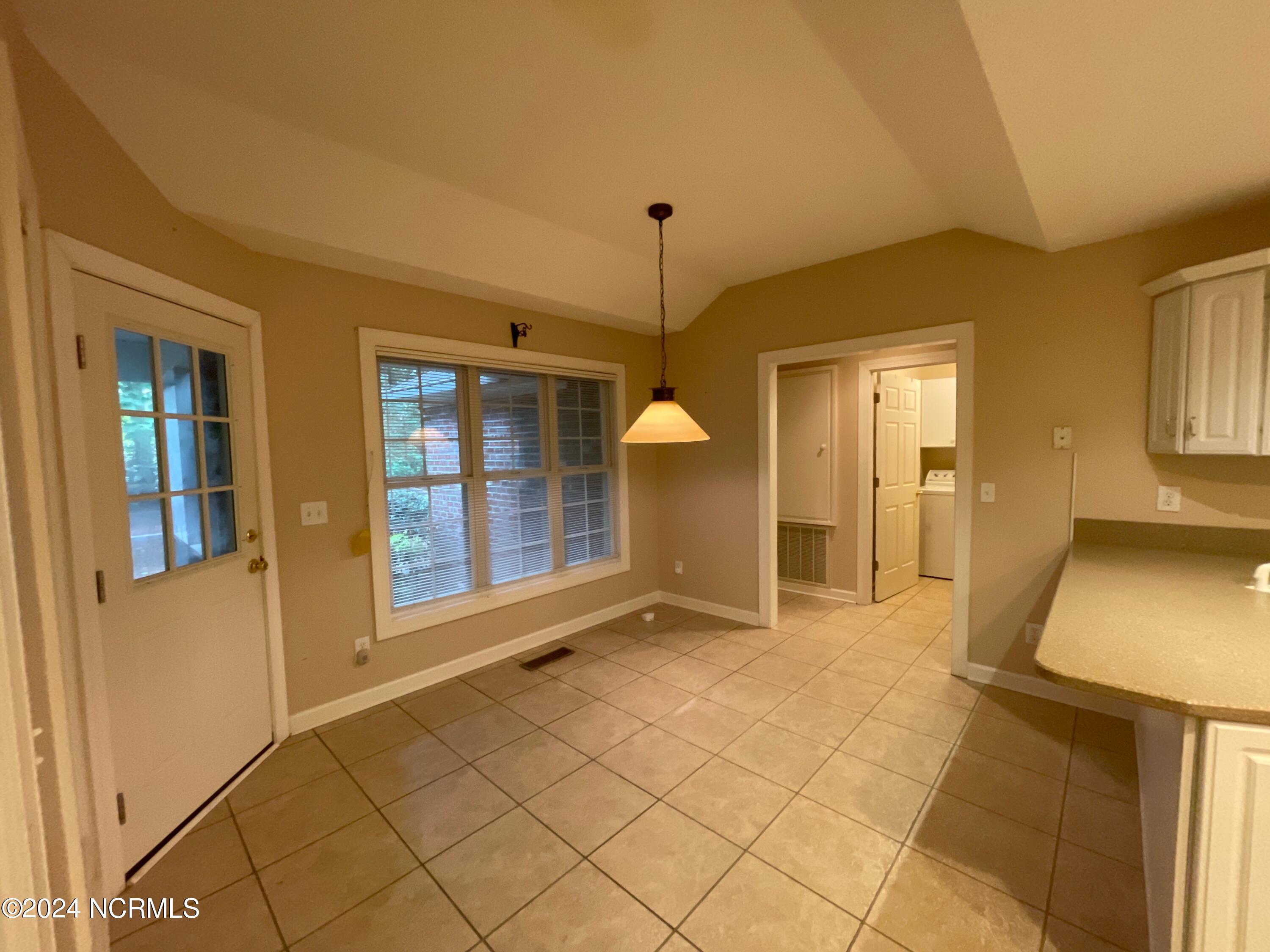 7 Cedar Lane