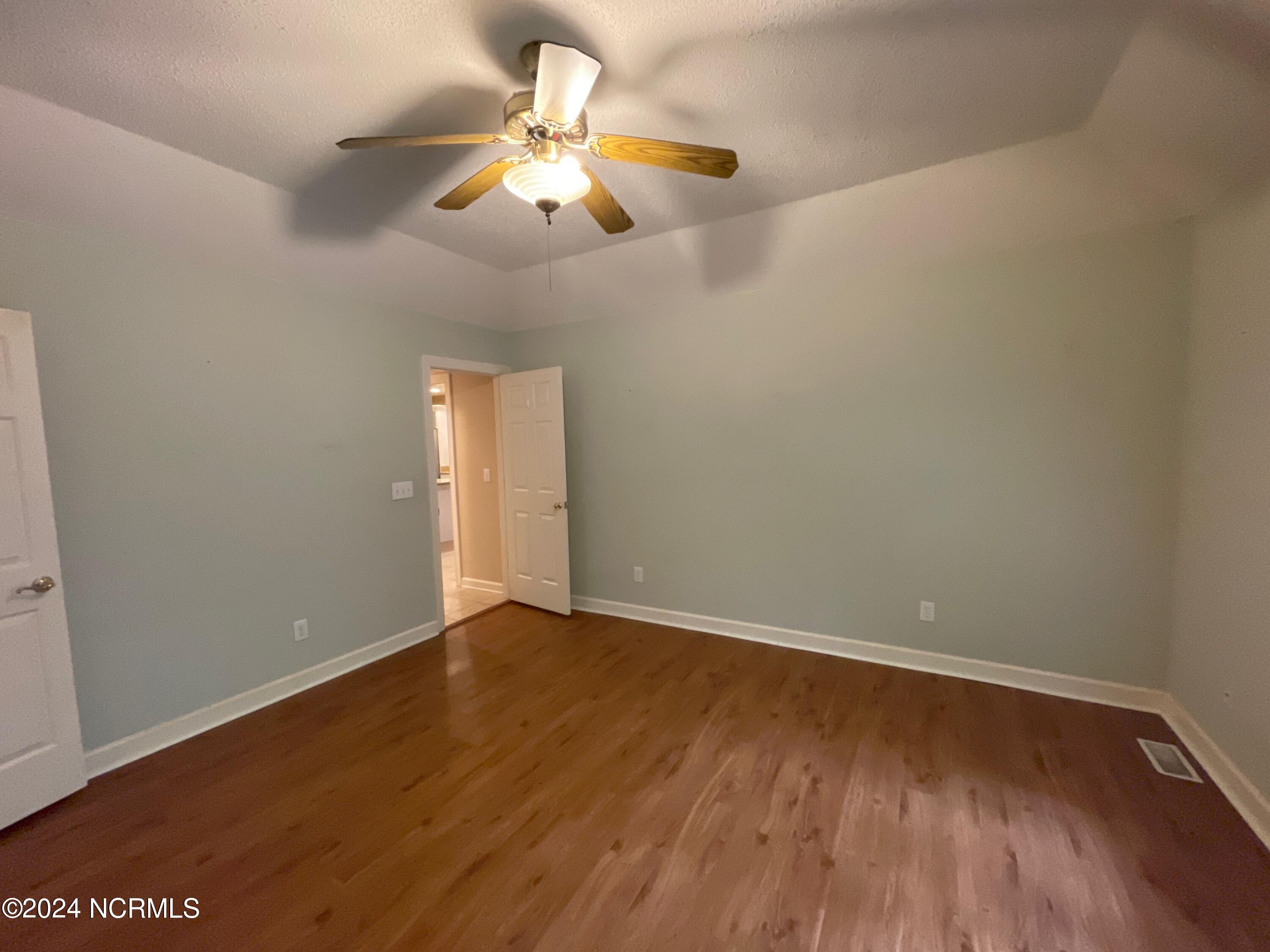 7 Cedar Lane