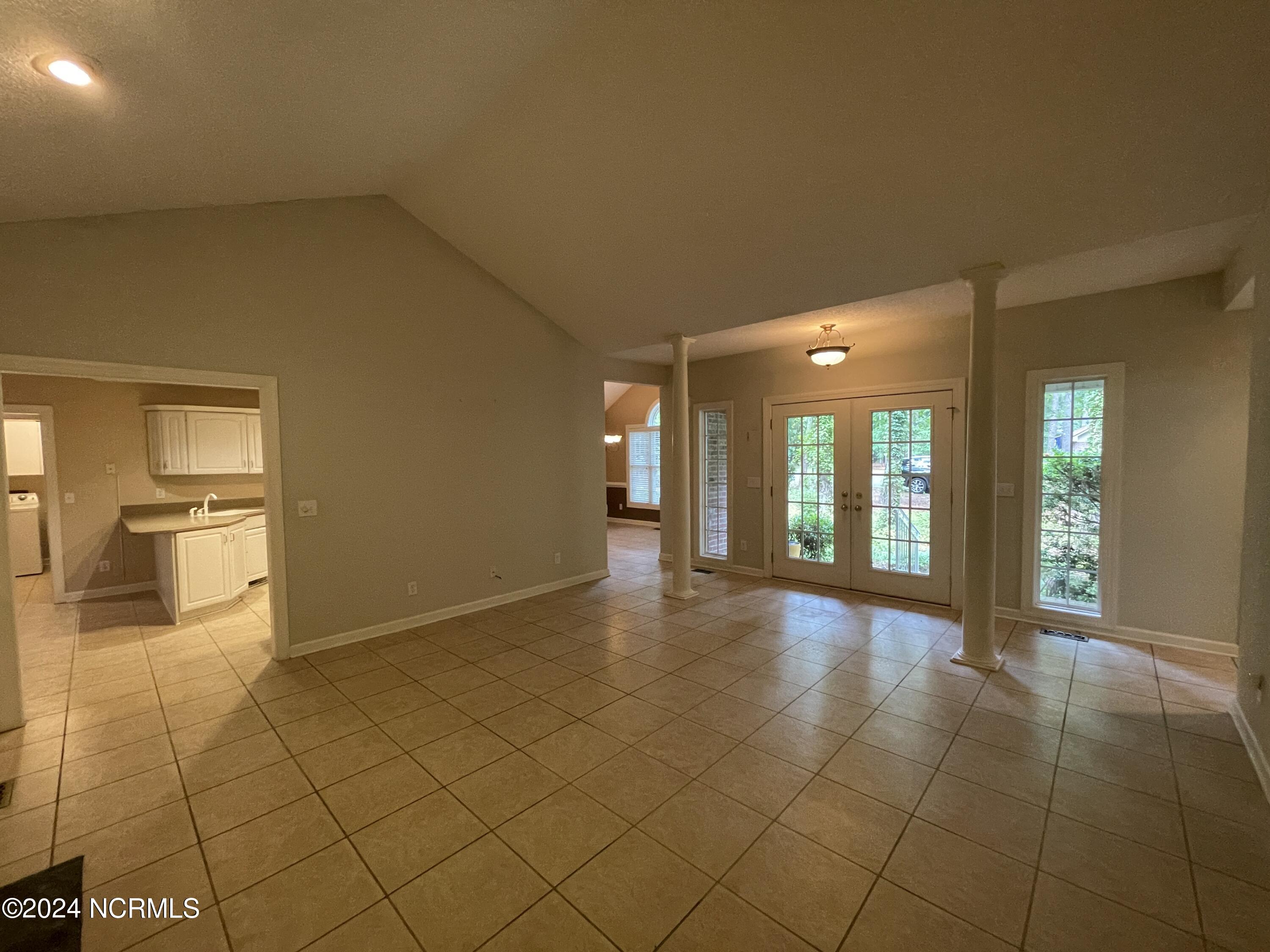 7 Cedar Lane