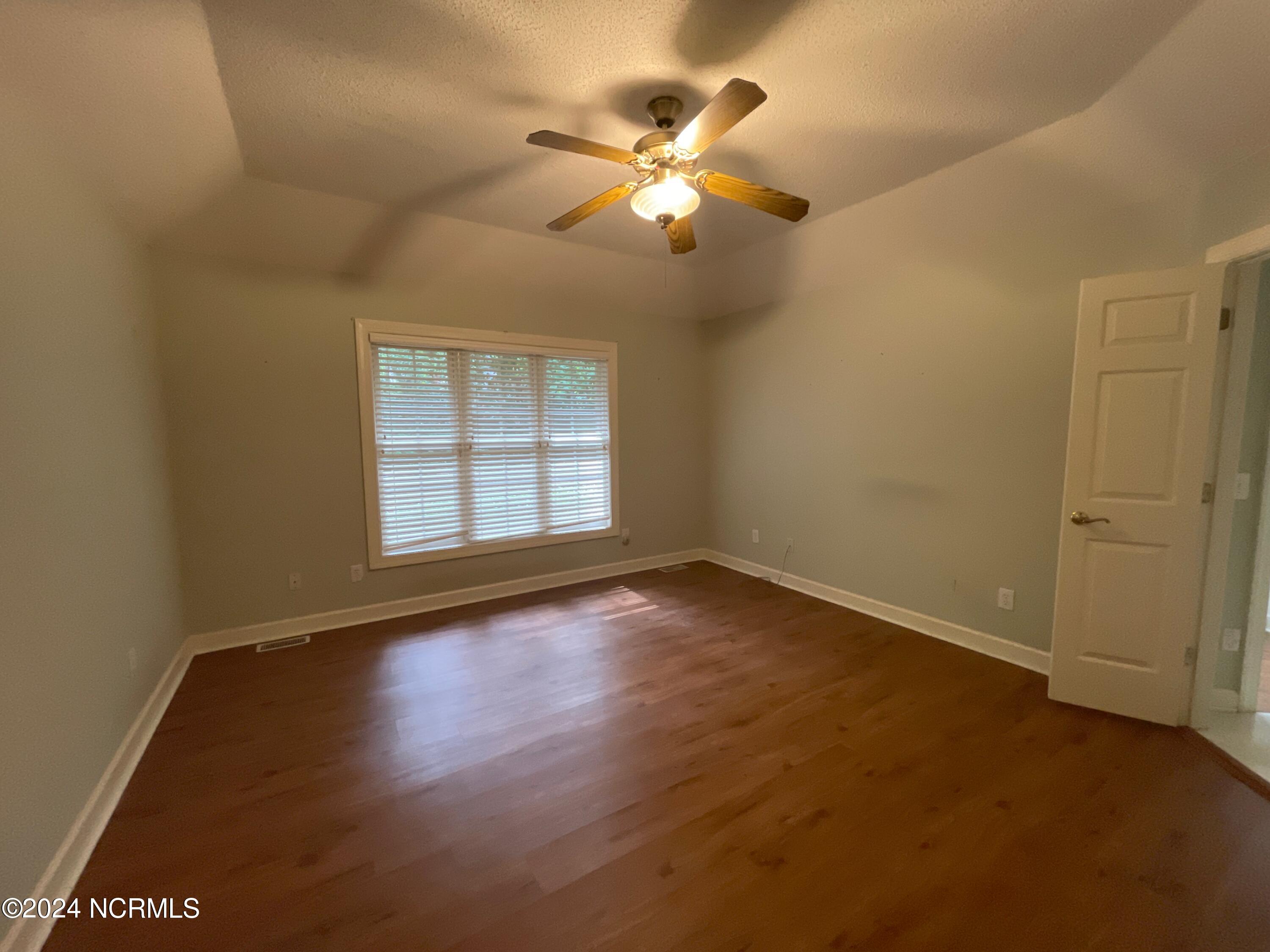 7 Cedar Lane